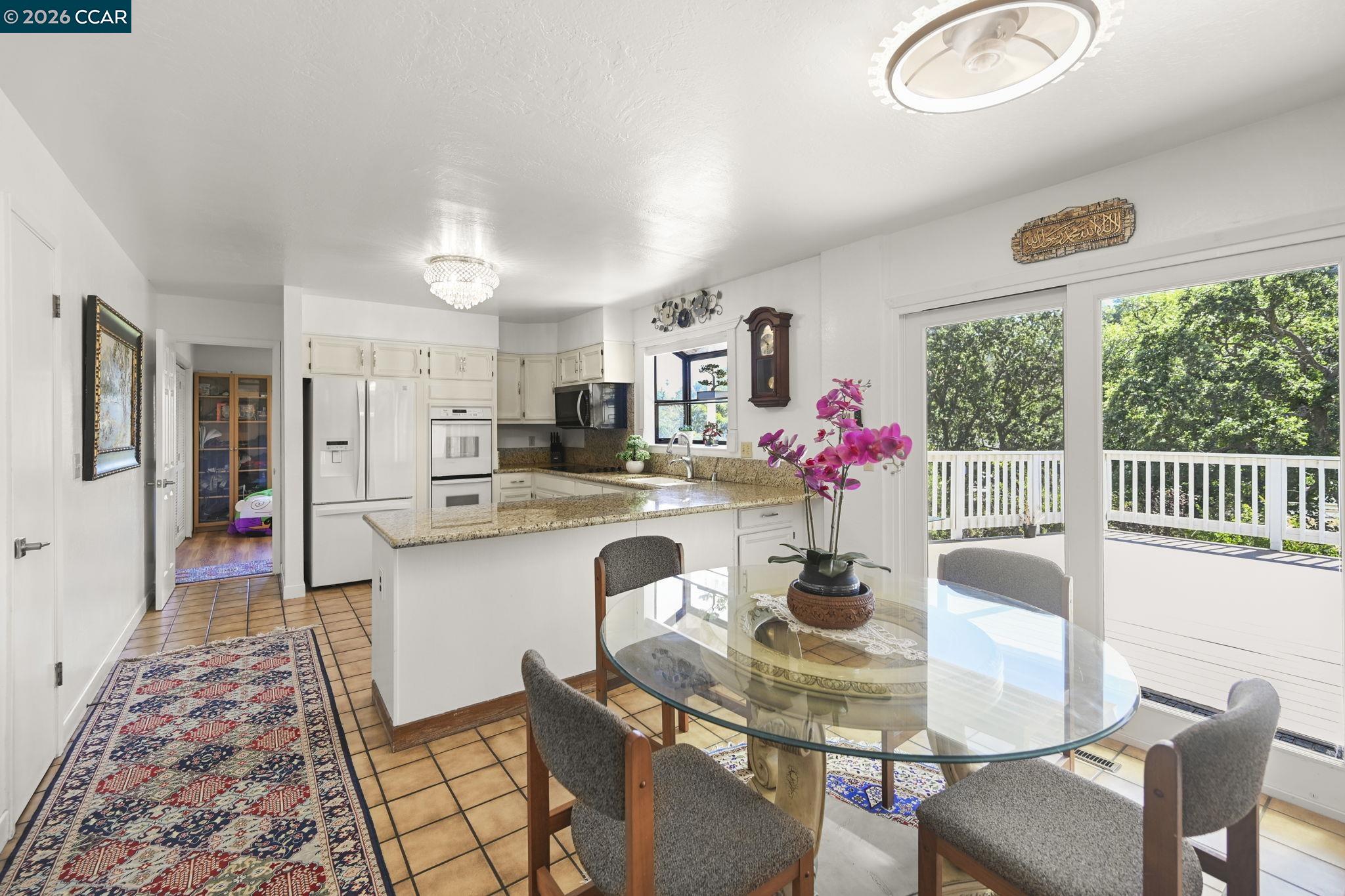 864 Coachman Pl, Clayton CA 94517 — photo 12