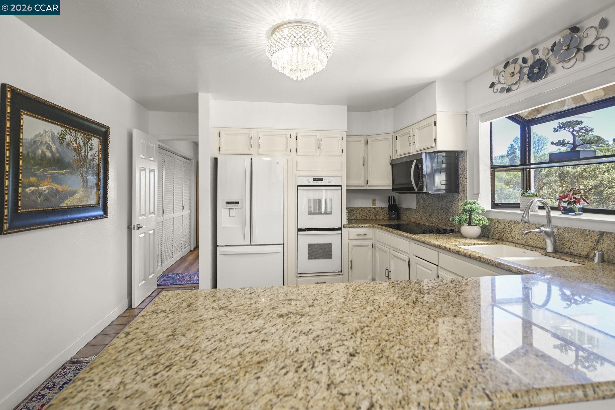 864 Coachman Pl, Clayton CA 94517 — photo 13