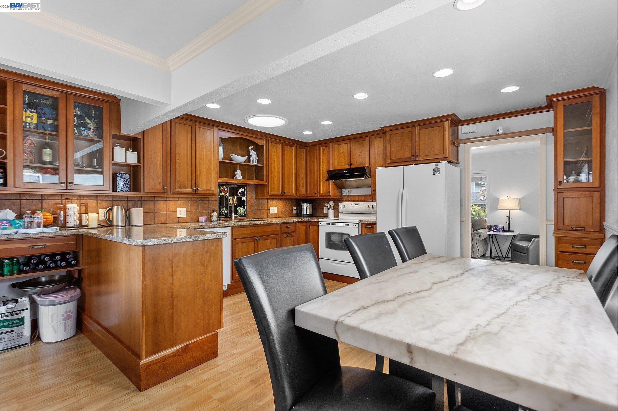 3270 Keith Ave, Castro Valley CA 94546 — photo 9