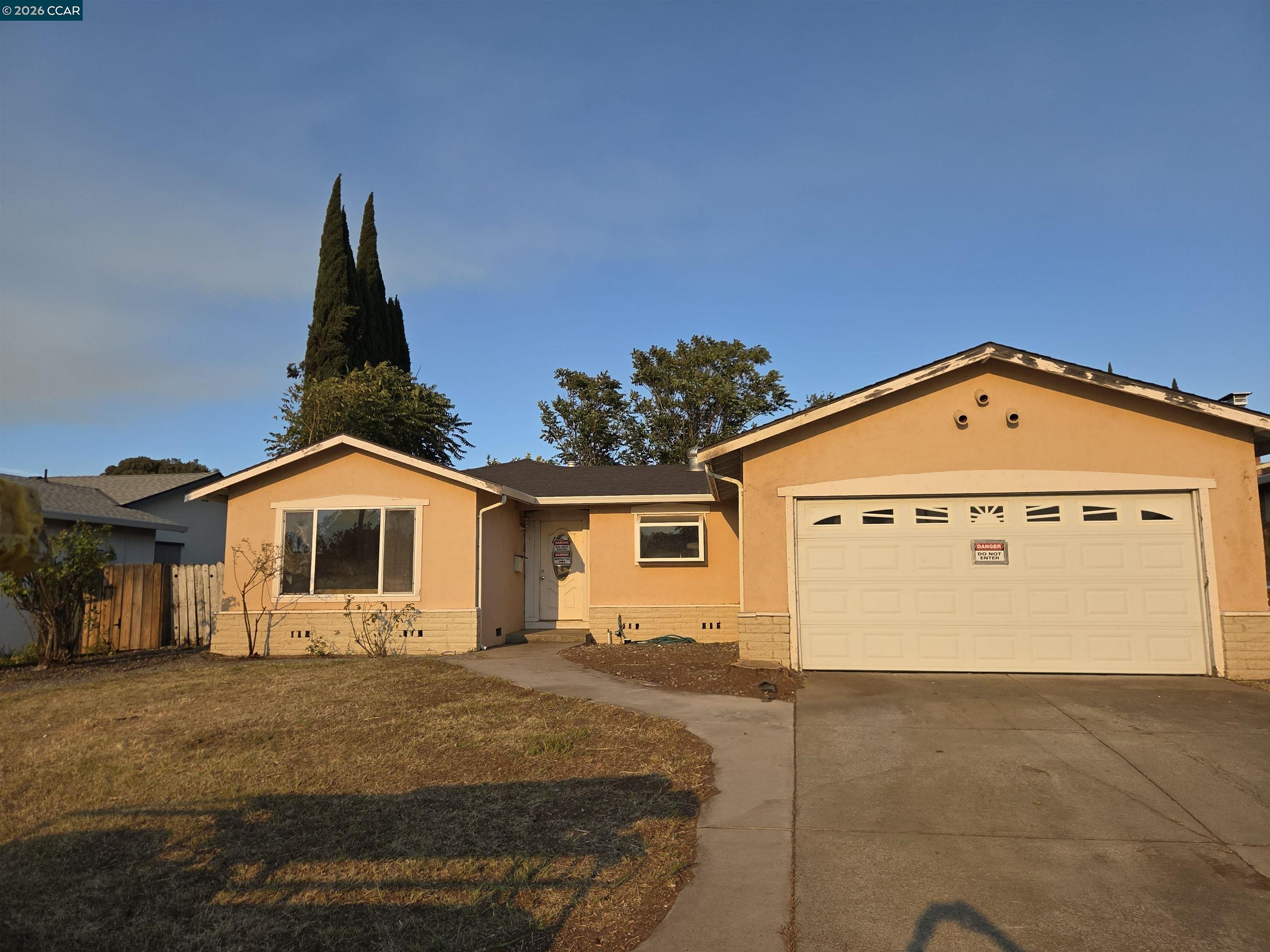 Front Image Thumbnail for CC41142313