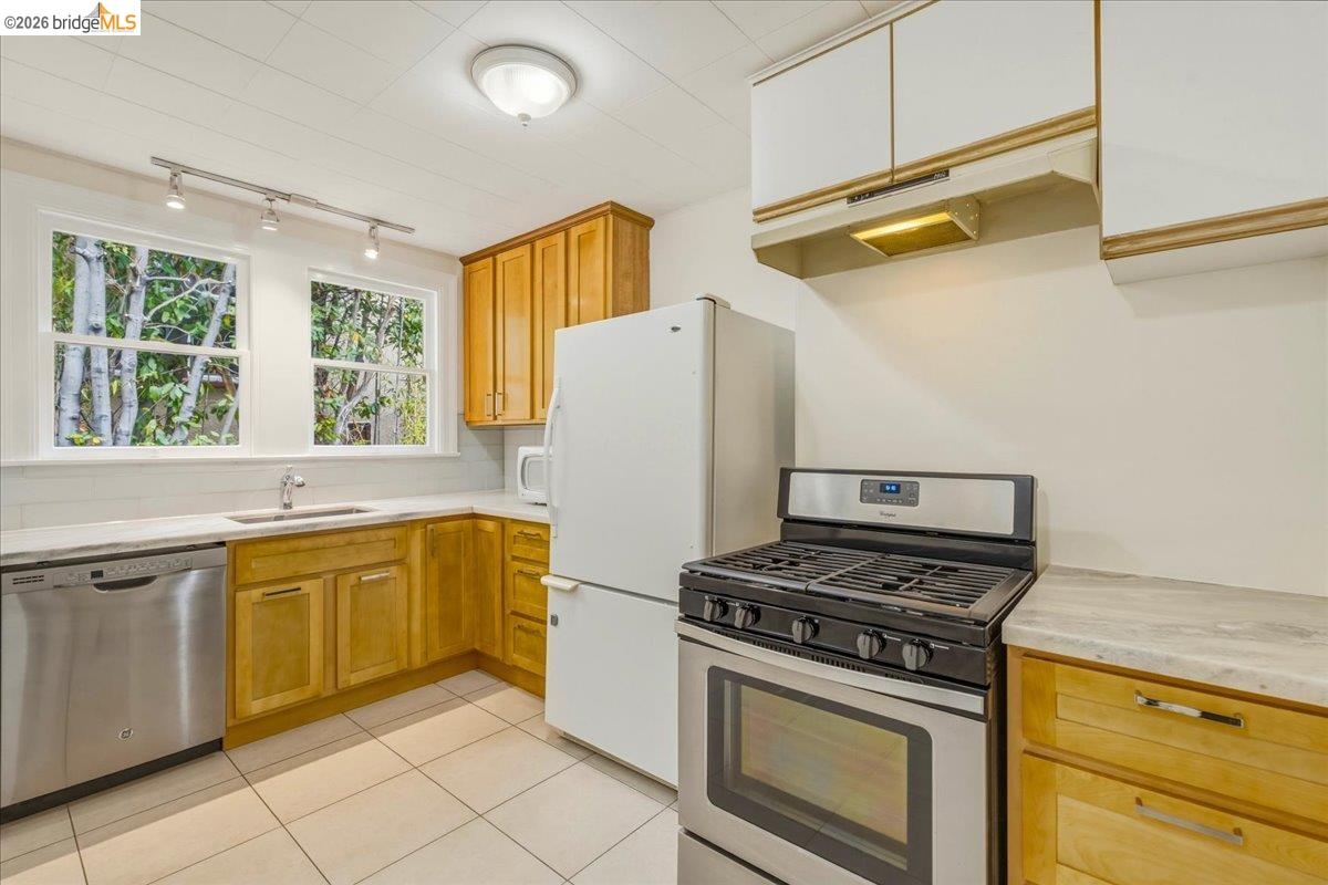 2403 Cedar St, Berkeley CA 94708 — photo 24