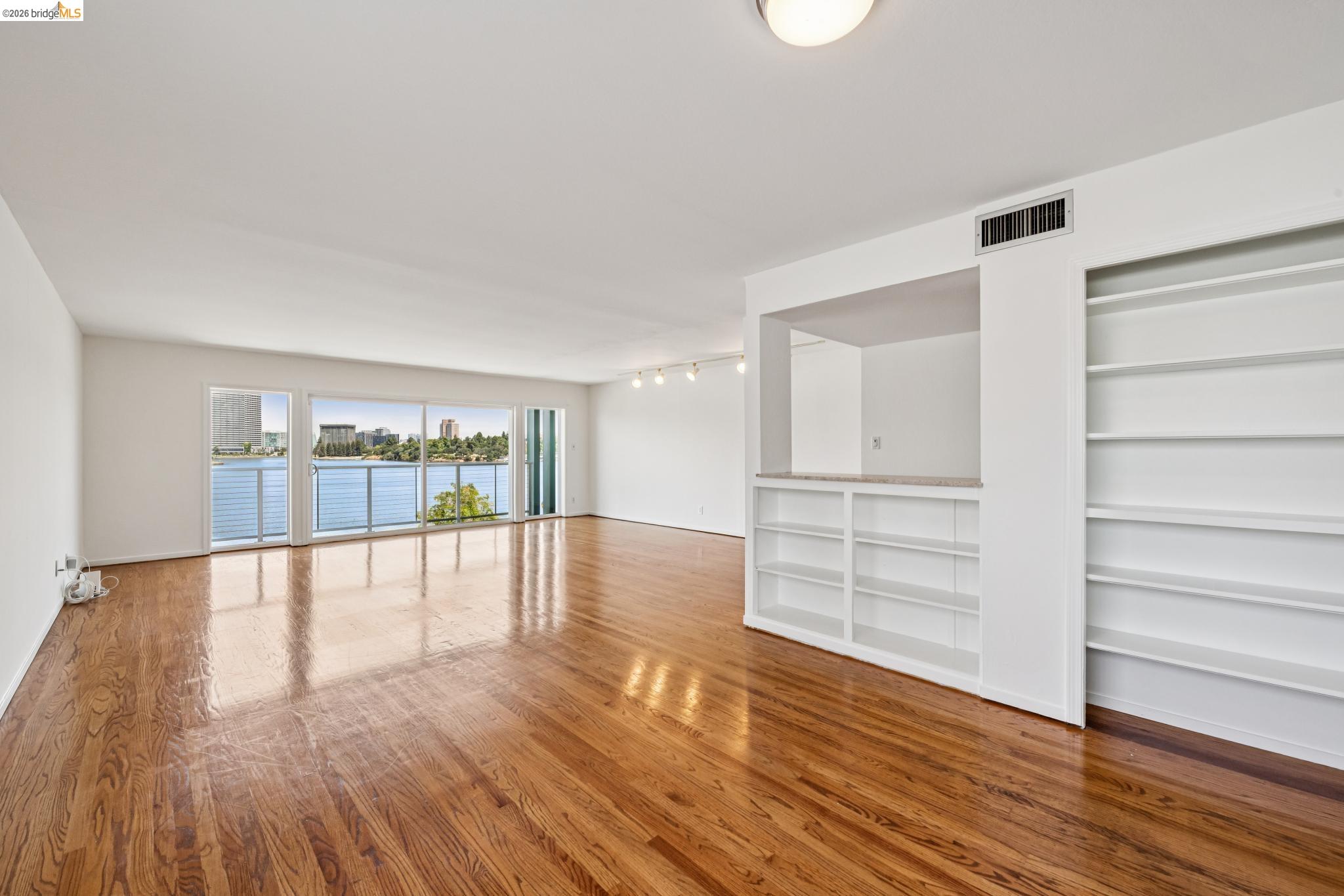 1410 Lakeshore Ave # 6, Oakland CA 94606 — photo 13