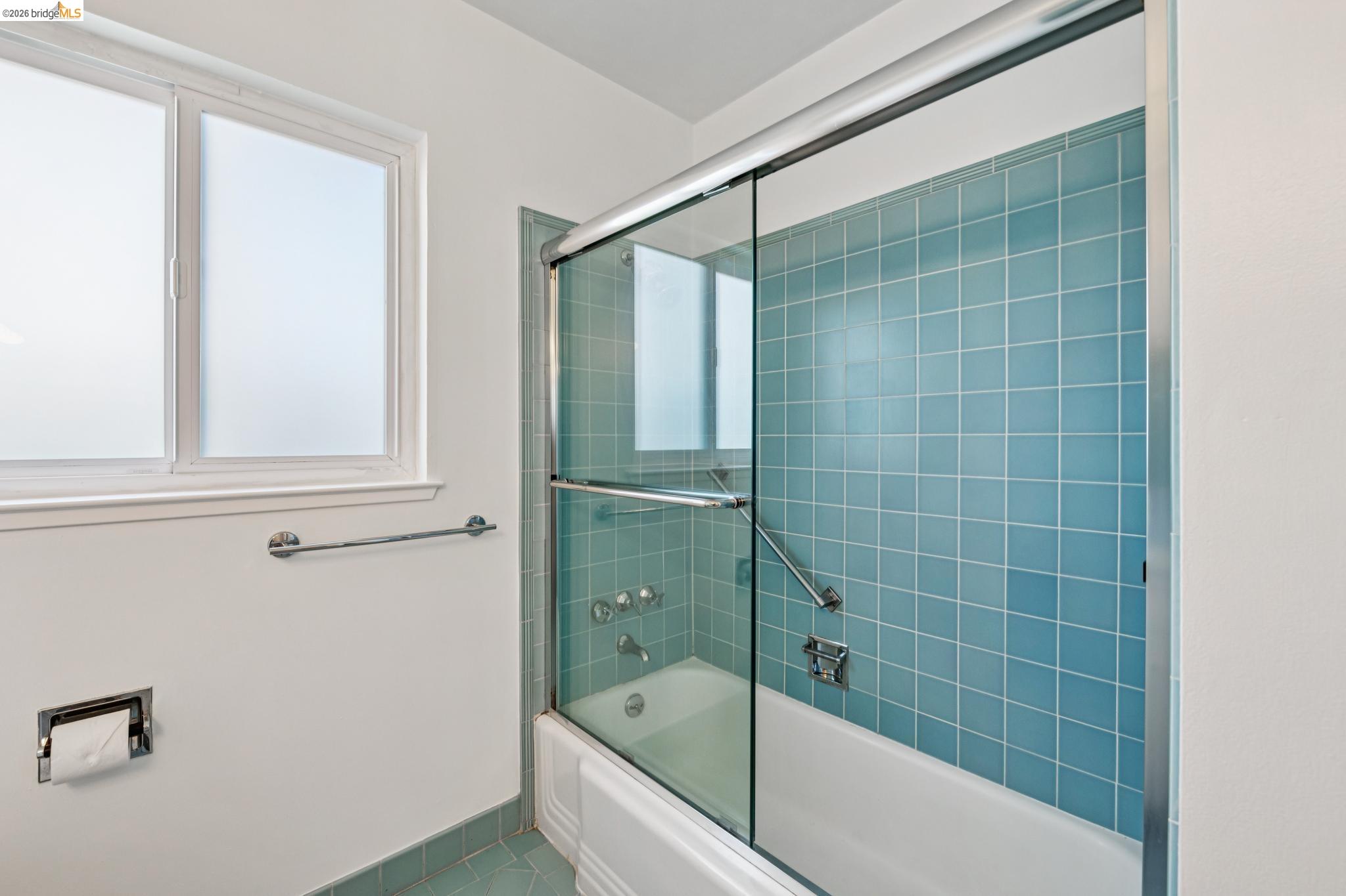 1410 Lakeshore Ave # 6, Oakland CA 94606 — photo 27