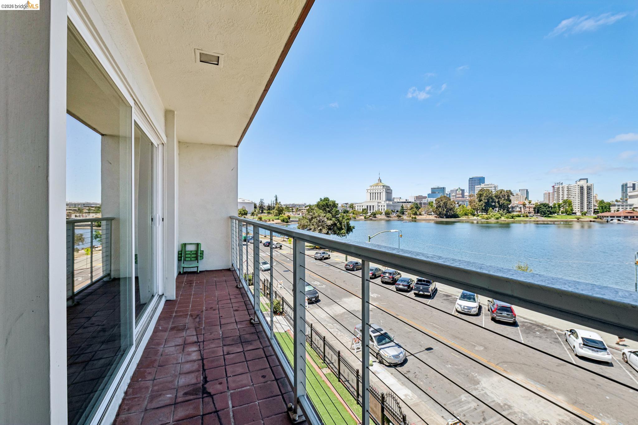 1410 Lakeshore Ave # 6, Oakland CA 94606 — photo 6