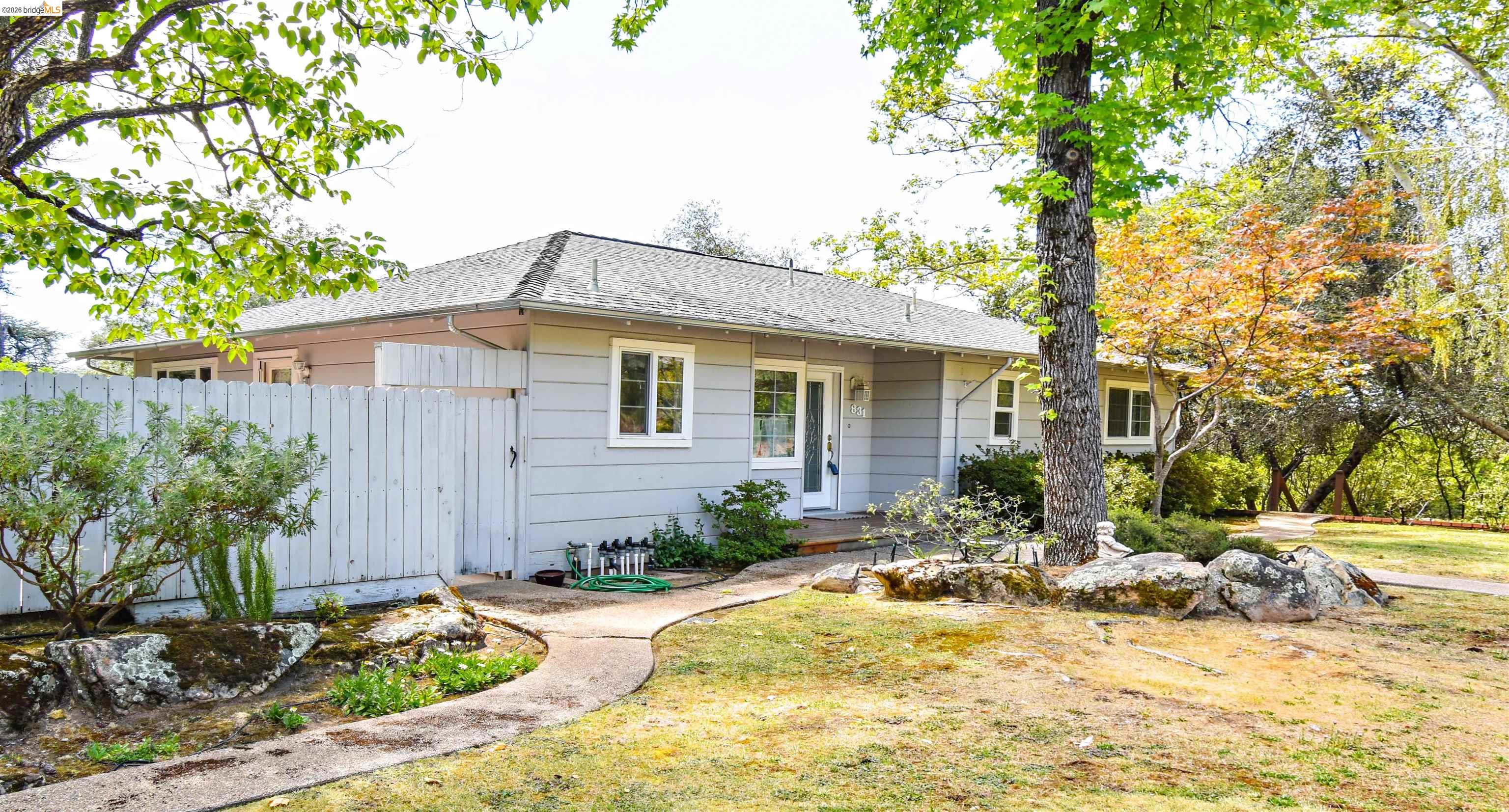 831 E Oakside Dr, Sonora CA 95370 — photo 3