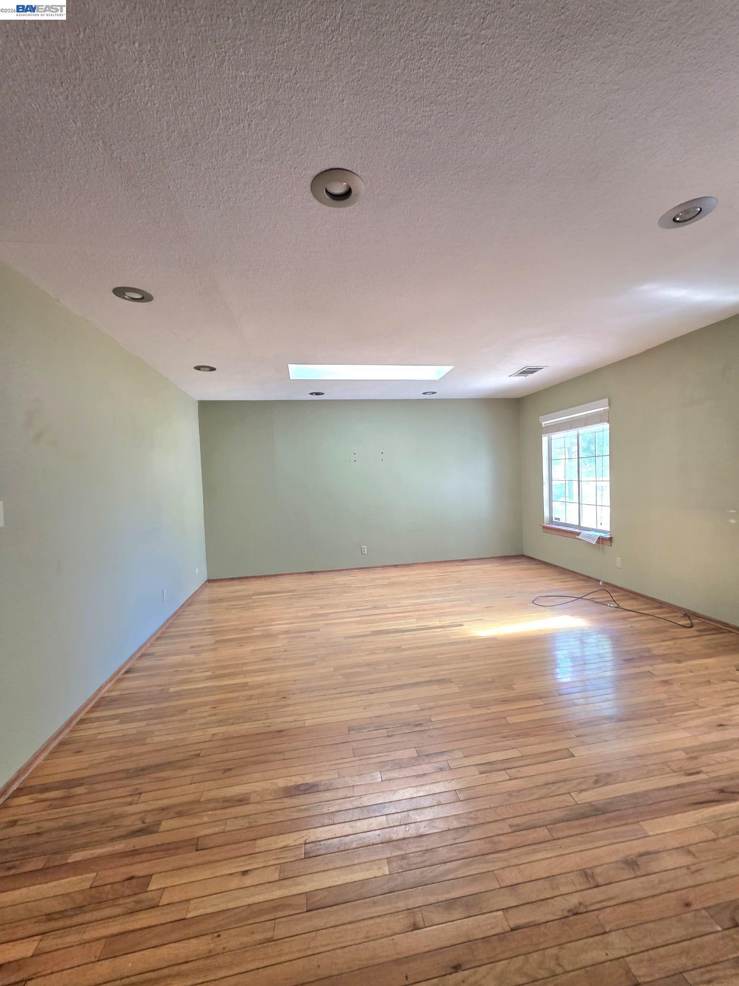 409 Avalon Way, Suisun City CA 94585 — photo 11