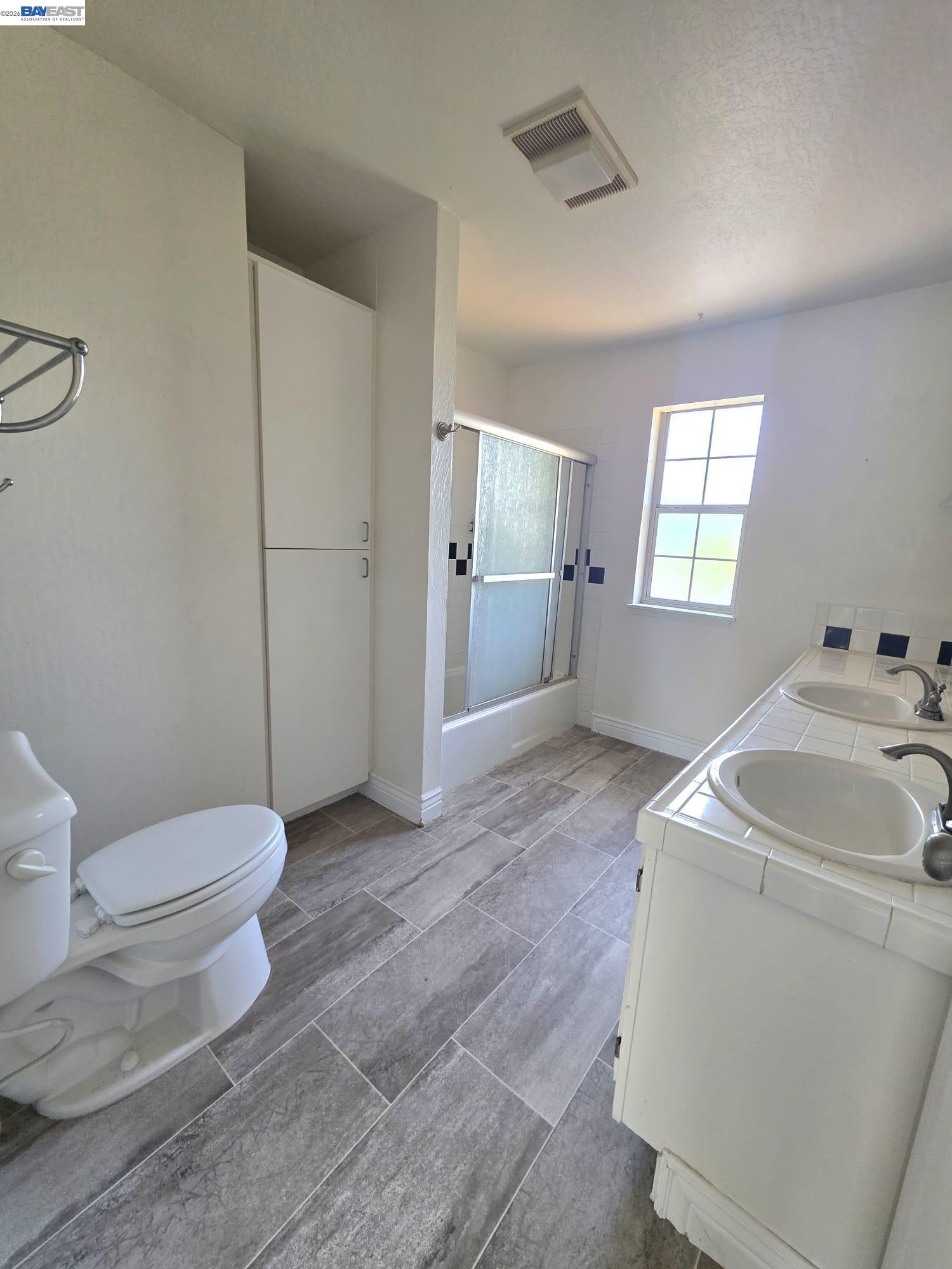 409 Avalon Way, Suisun City CA 94585 — photo 13