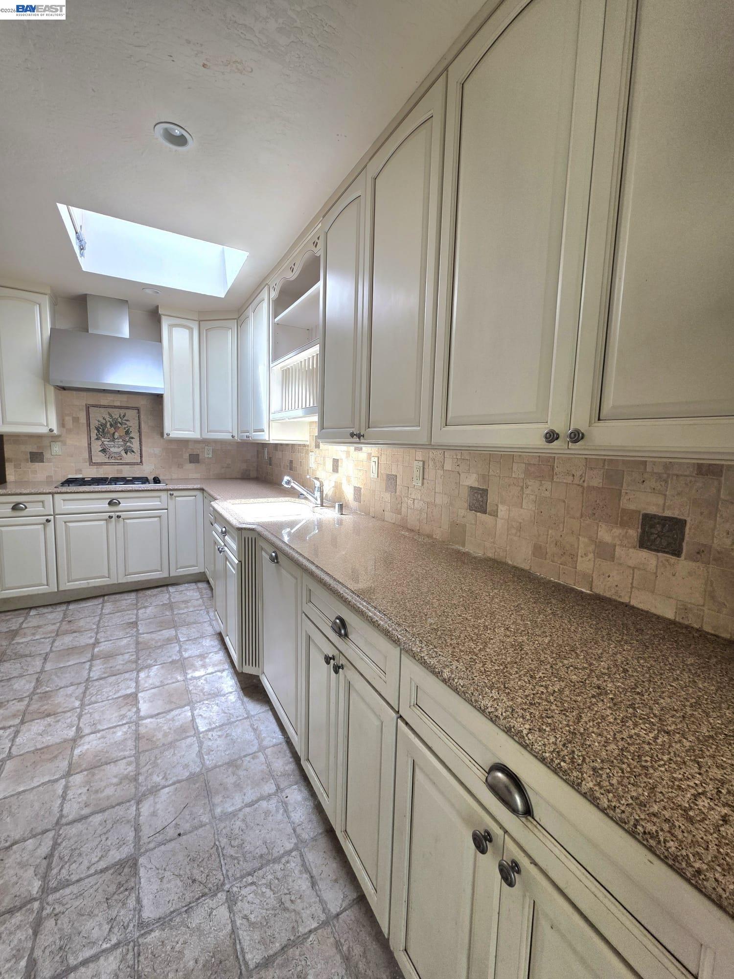 409 Avalon Way, Suisun City CA 94585 — photo 10