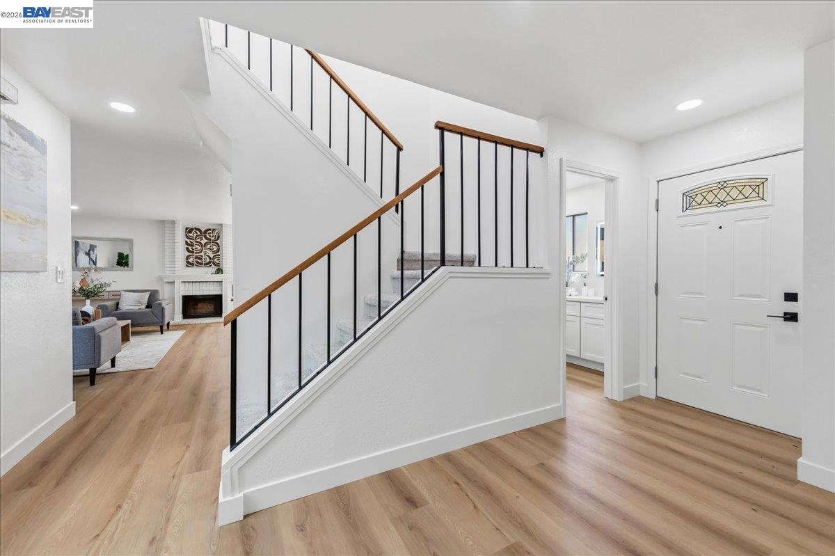2203 Glenmount Dr, Pittsburg CA 94565 — photo 2