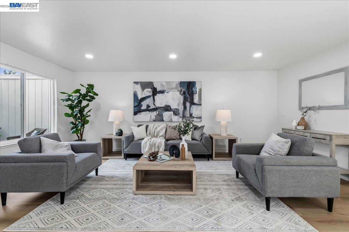 2203 Glenmount Dr, Pittsburg CA 94565 — photo 11