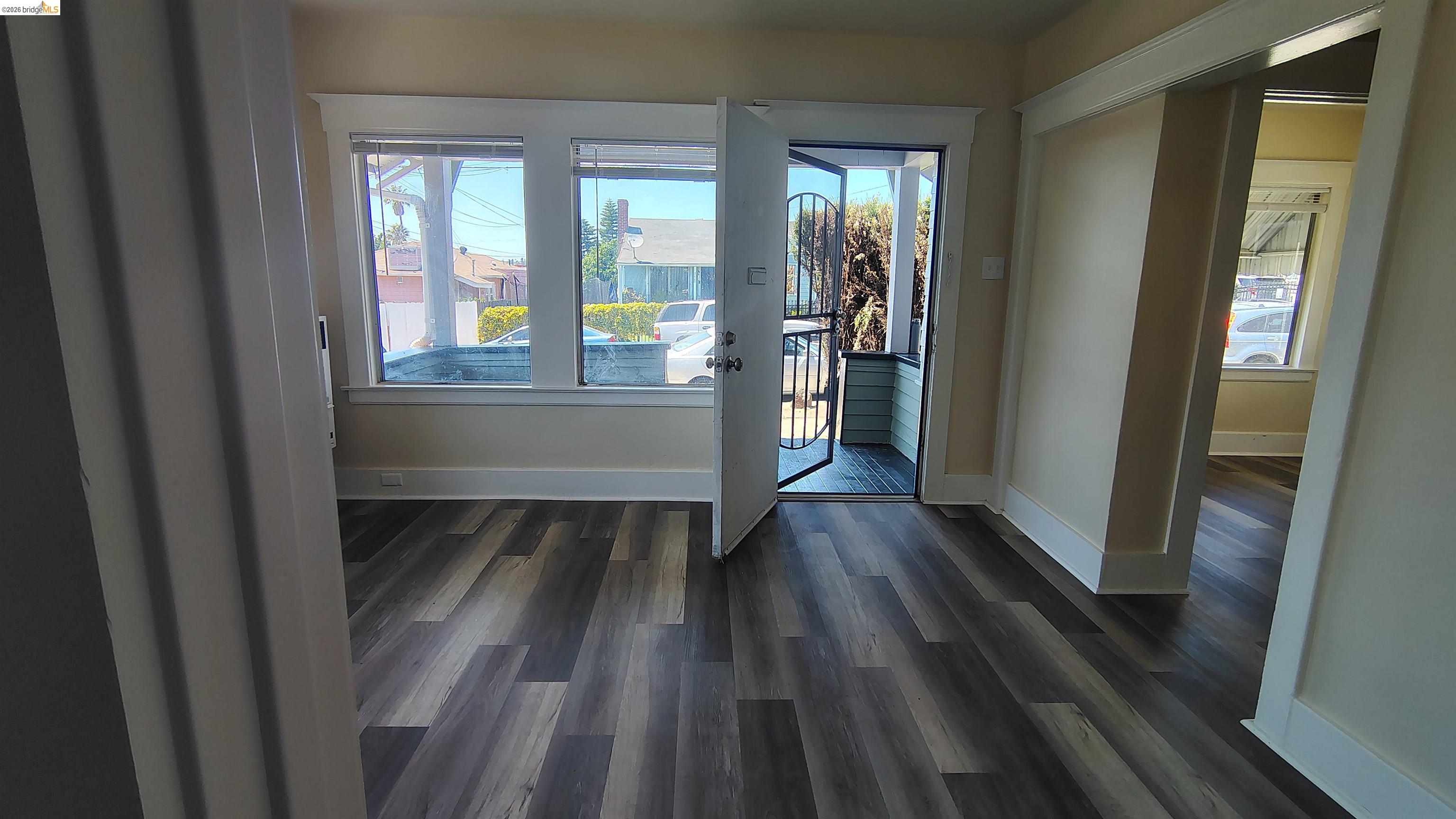 75Th Ave — photo 3
