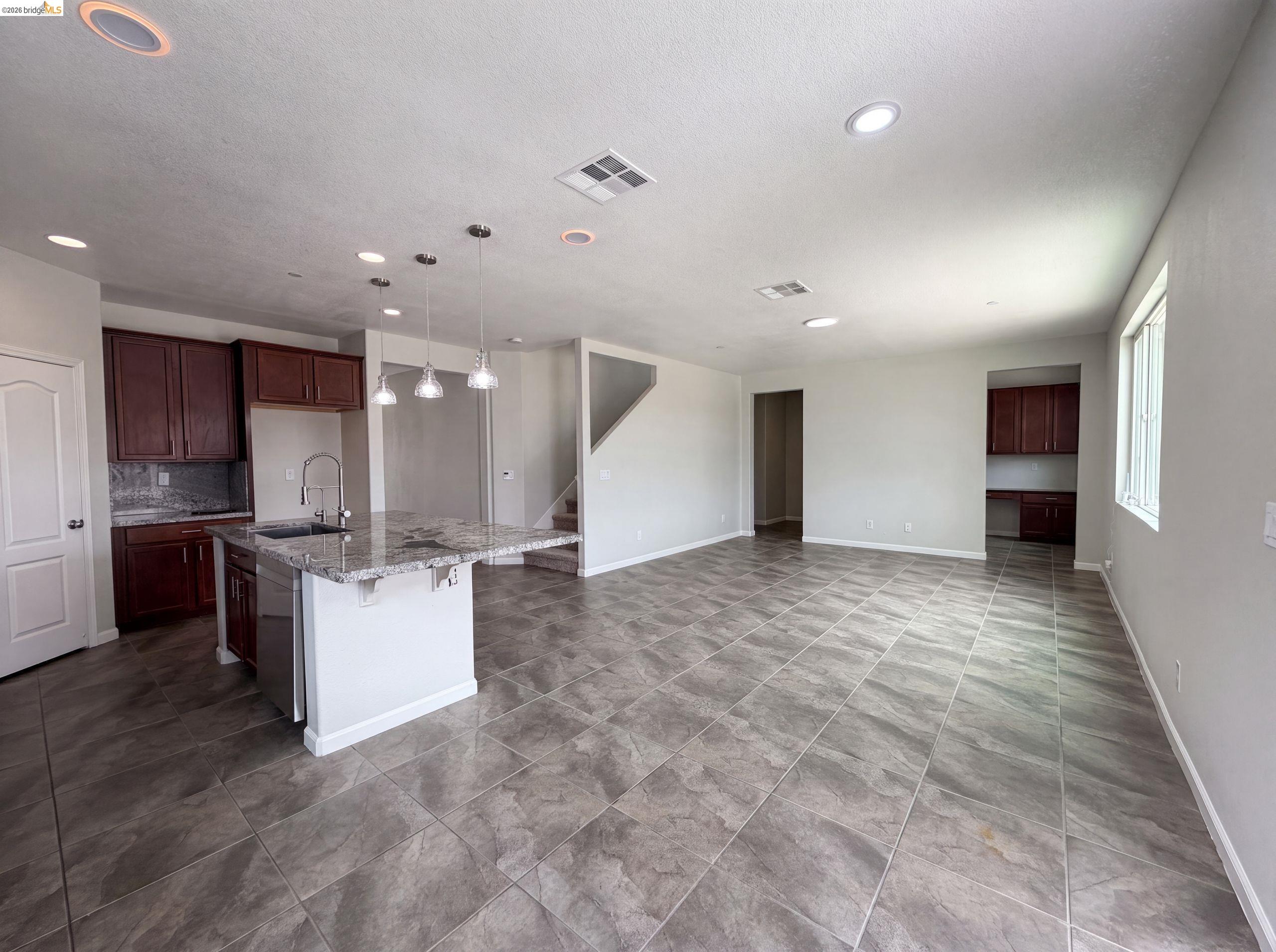 1519 Sycamore Dr, Oakley CA 94561 — photo 8