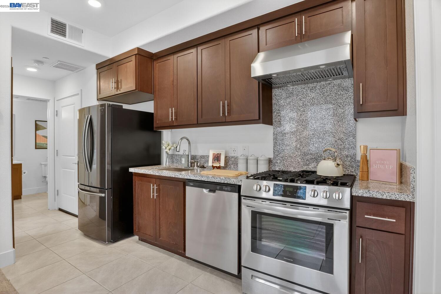 411 Rhythm Ln, Hayward CA 94544 — photo 12