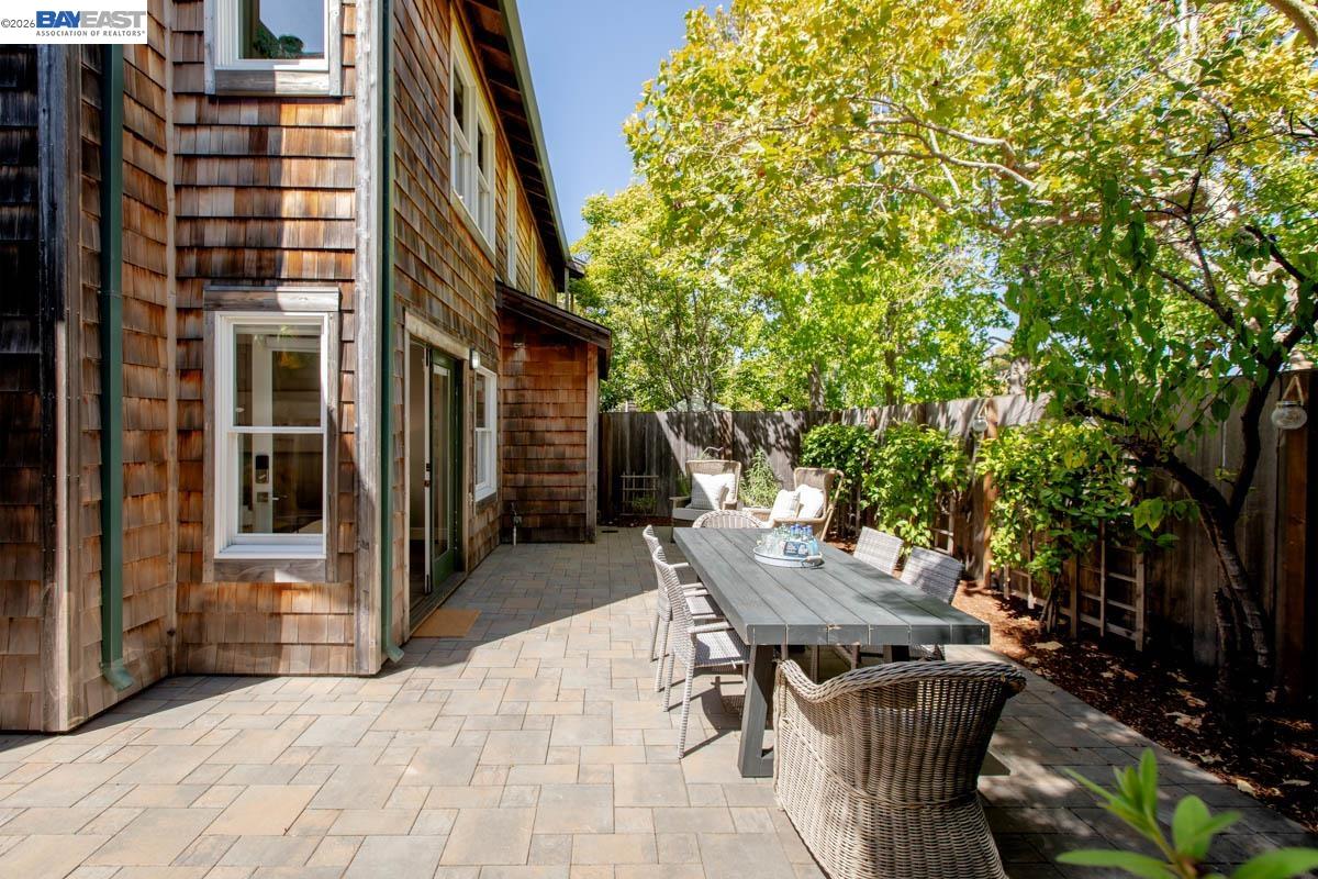 641 Centre Ct, Alameda CA 94502 — photo 43