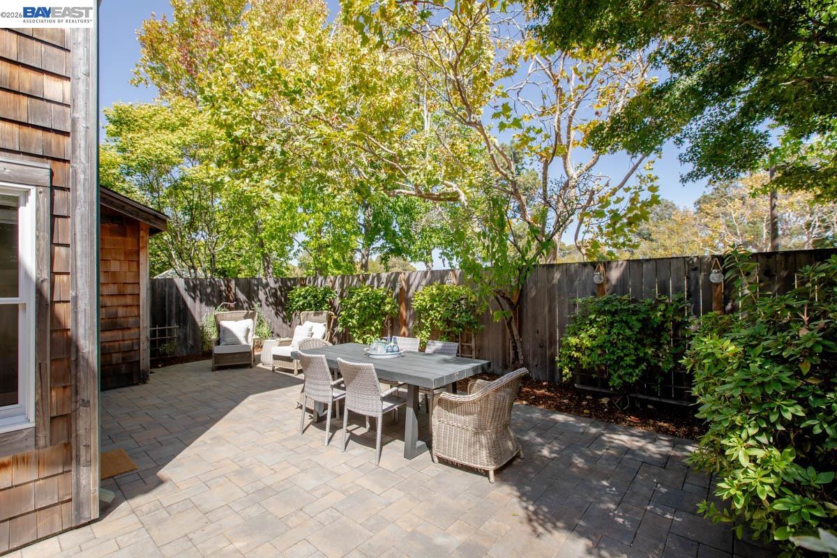 641 Centre Ct, Alameda CA 94502 — photo 44