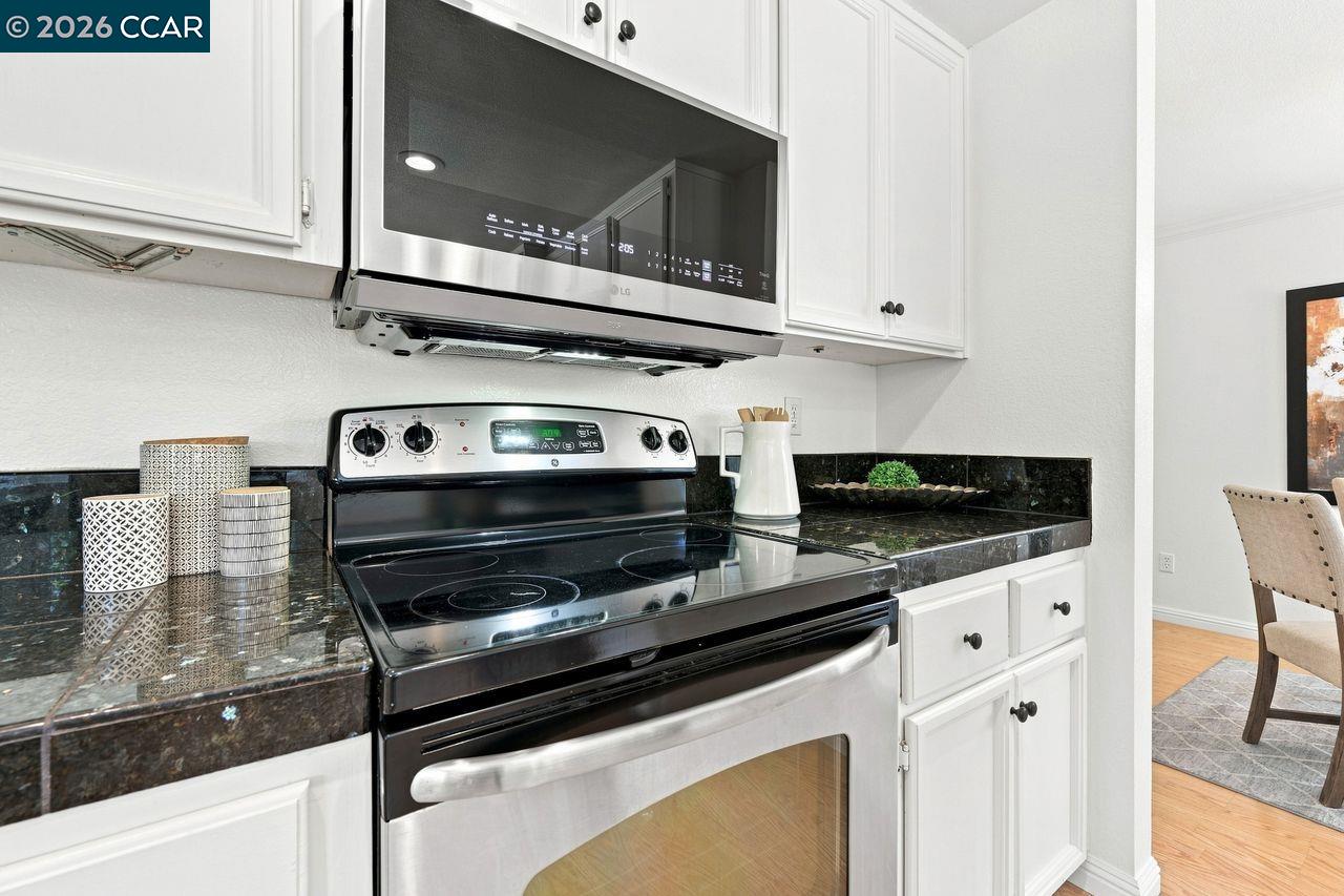 364 Flaming Oak Dr, Pleasant Hill CA 94523 — photo 16