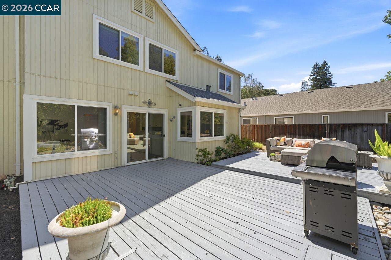364 Flaming Oak Dr, Pleasant Hill CA 94523 — photo 41