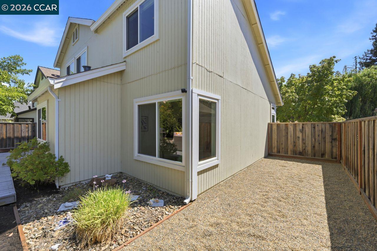 364 Flaming Oak Dr, Pleasant Hill CA 94523 — photo 43