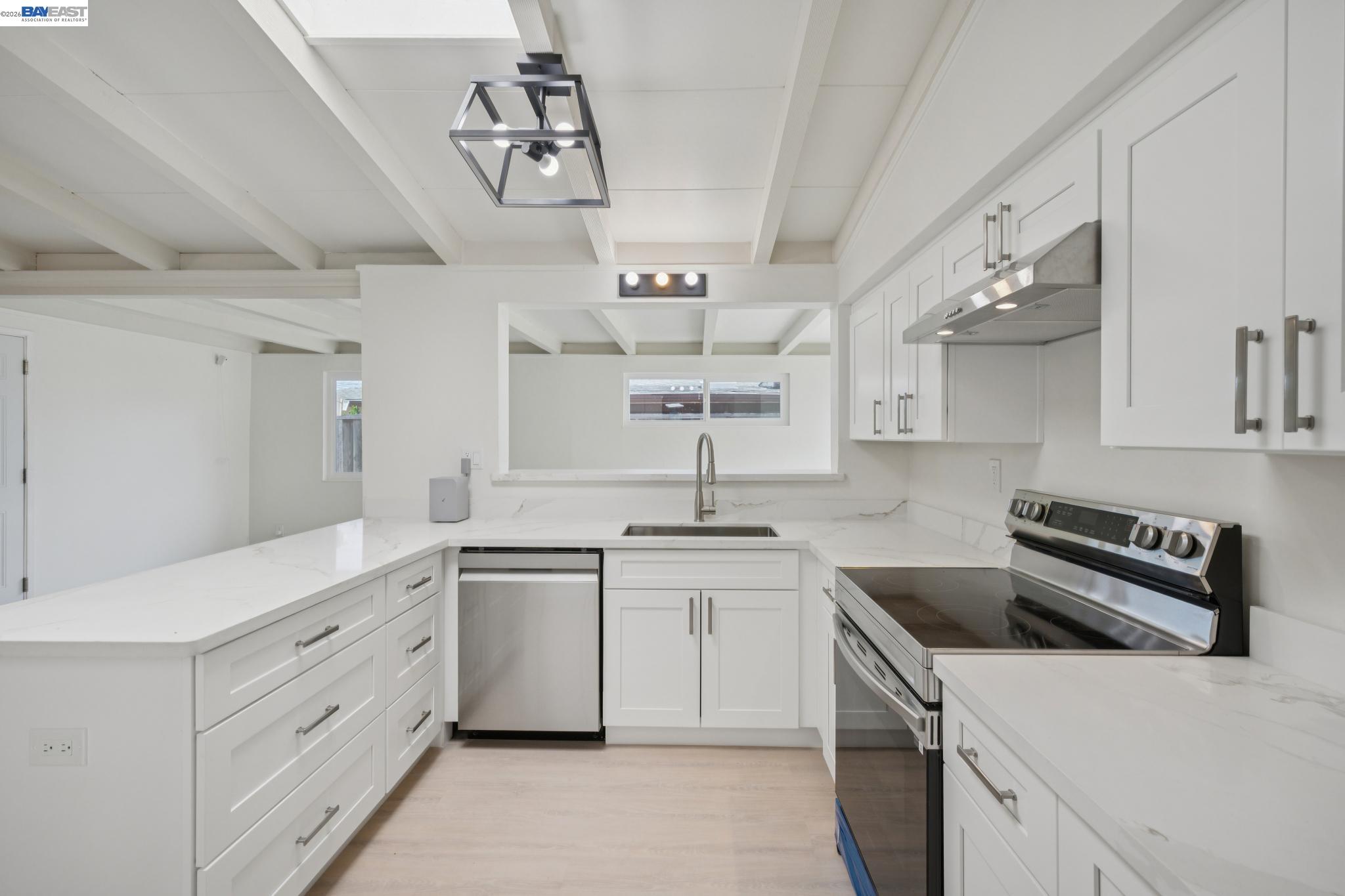 776 Poinciana St, Hayward CA 94545