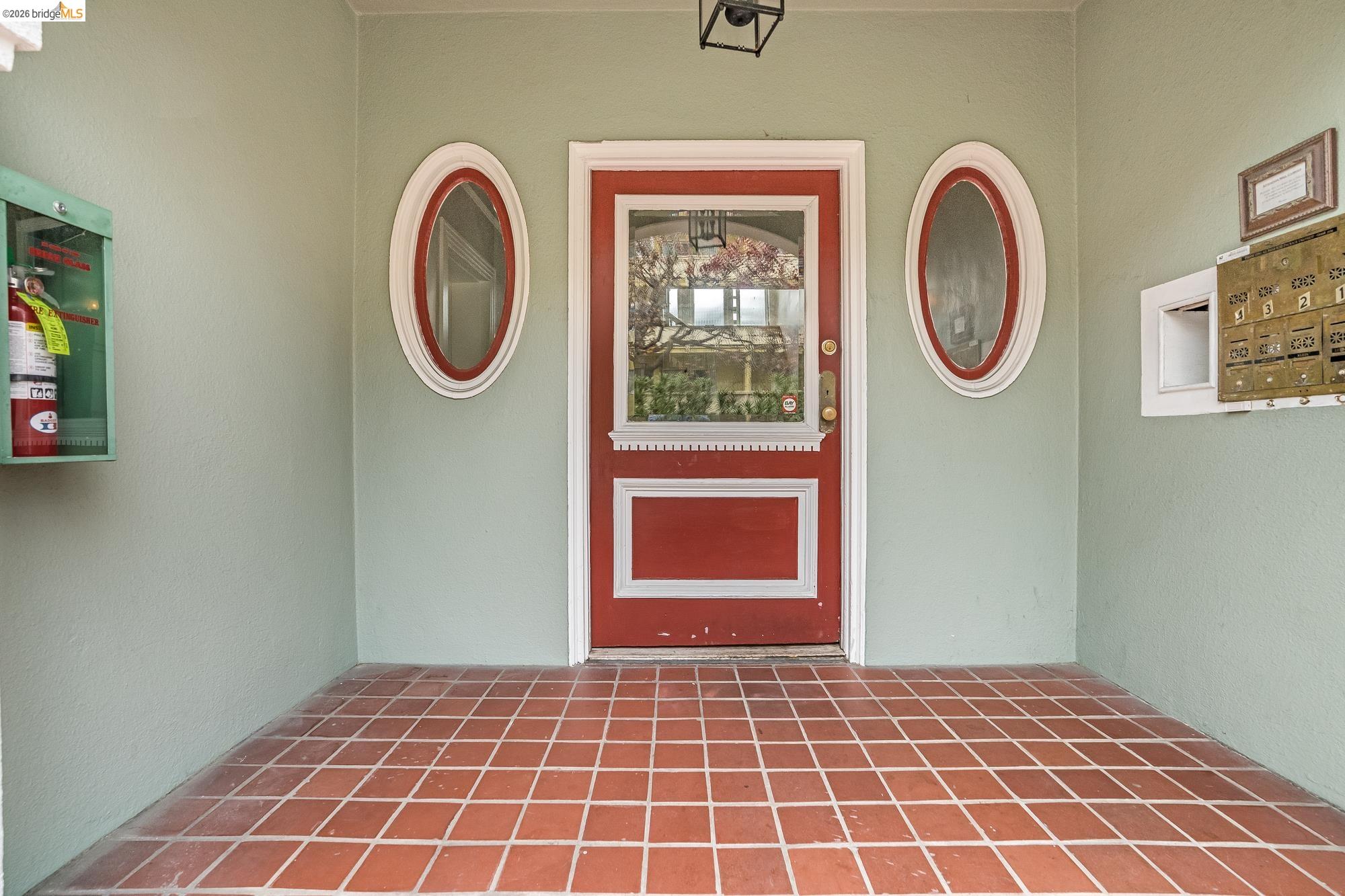 95 Moss Ave, Oakland CA 94610 — photo 8
