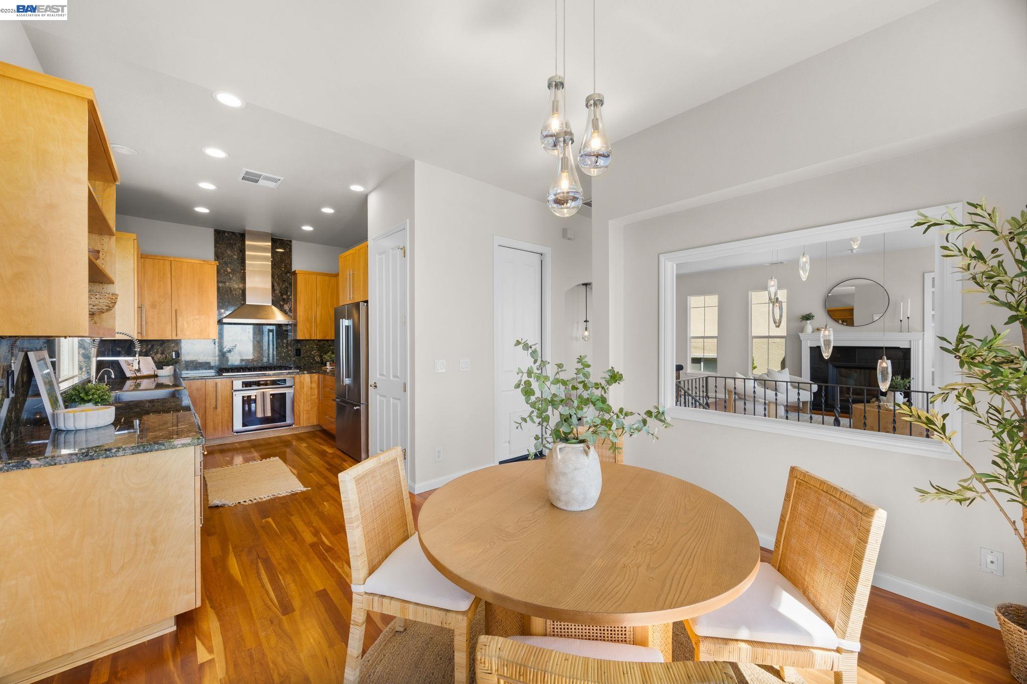 8249 Skyline Cir, Oakland CA 94605 — photo 15