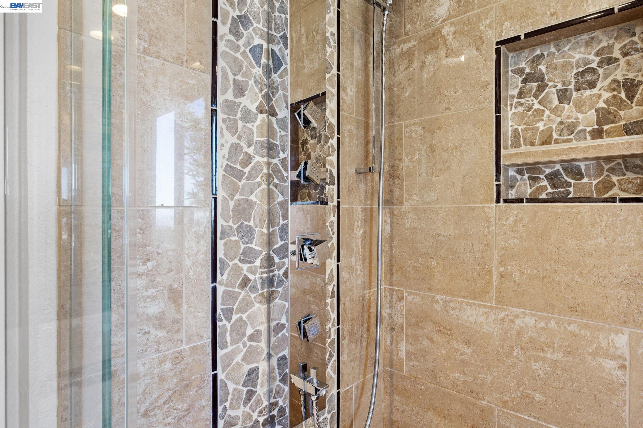 8249 Skyline Cir, Oakland CA 94605 — photo 22