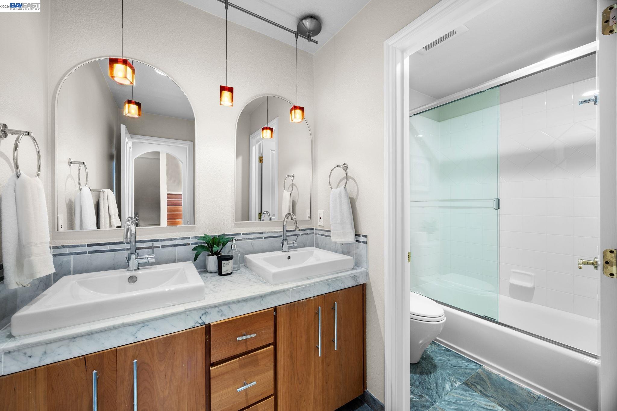 8249 Skyline Cir, Oakland CA 94605 — photo 25