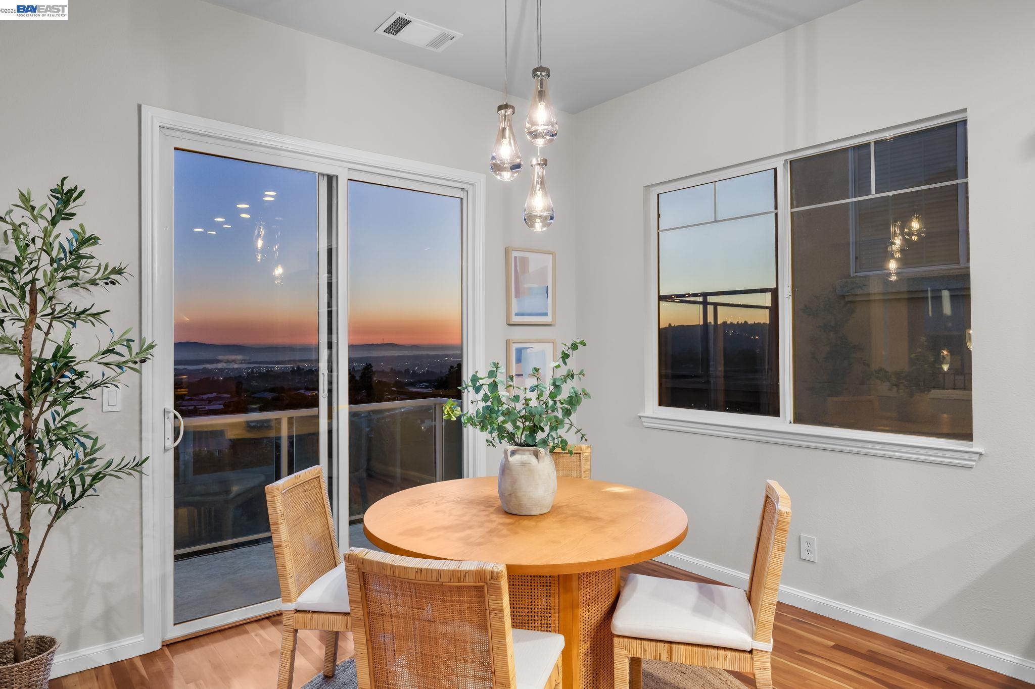 8249 Skyline Cir, Oakland CA 94605 — photo 6