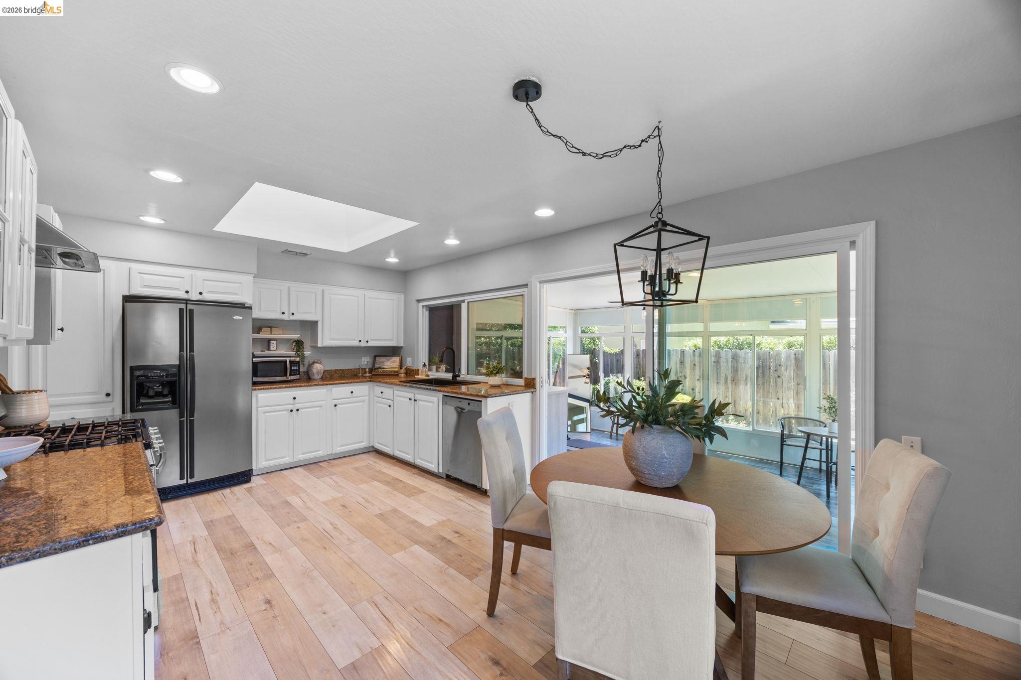 2715 Lyon Cir, Concord CA 94518 — photo 11