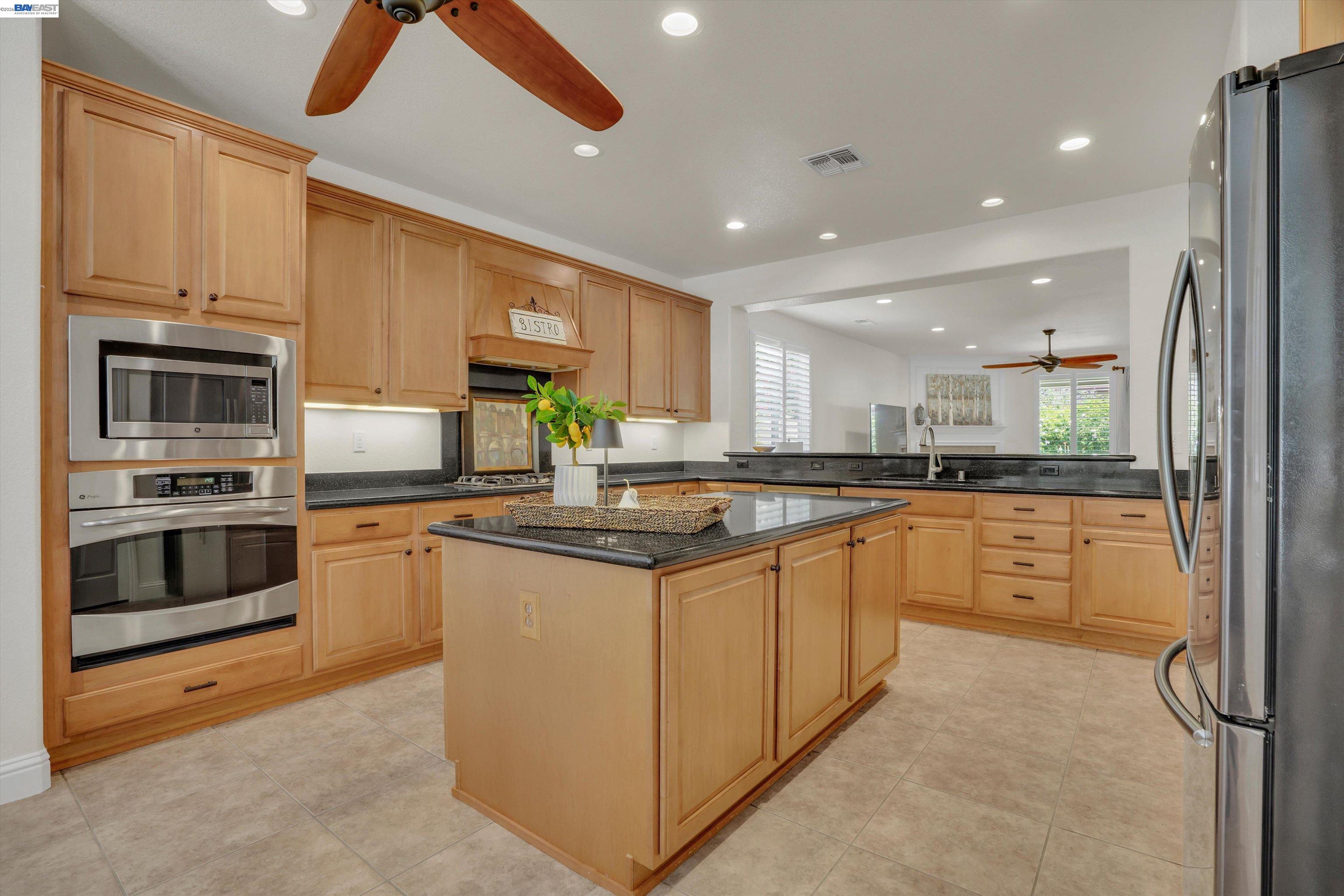 2472 Shadow Berry Dr, Manteca CA 95336 — photo 15