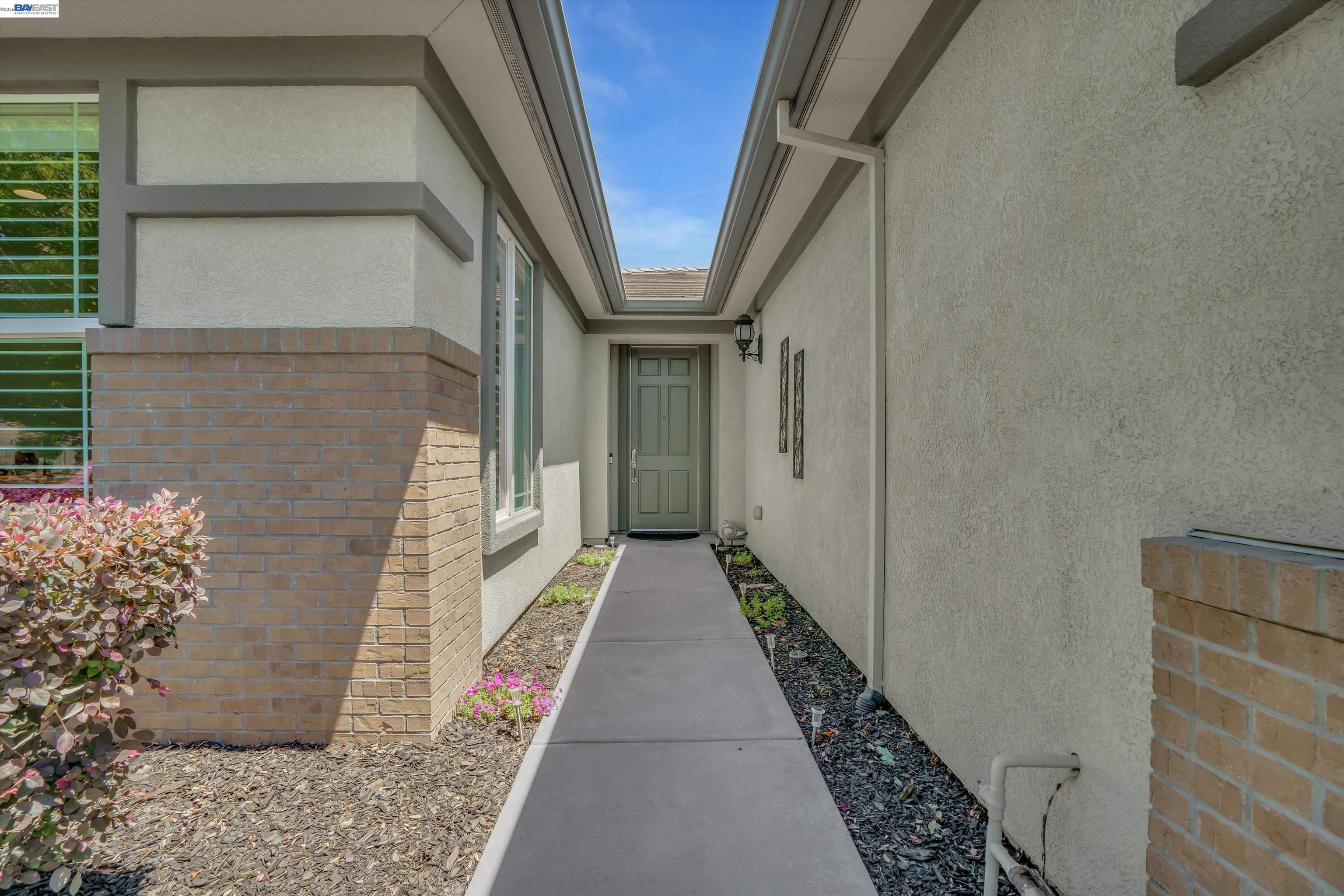 2472 Shadow Berry Dr, Manteca CA 95336 — photo 5