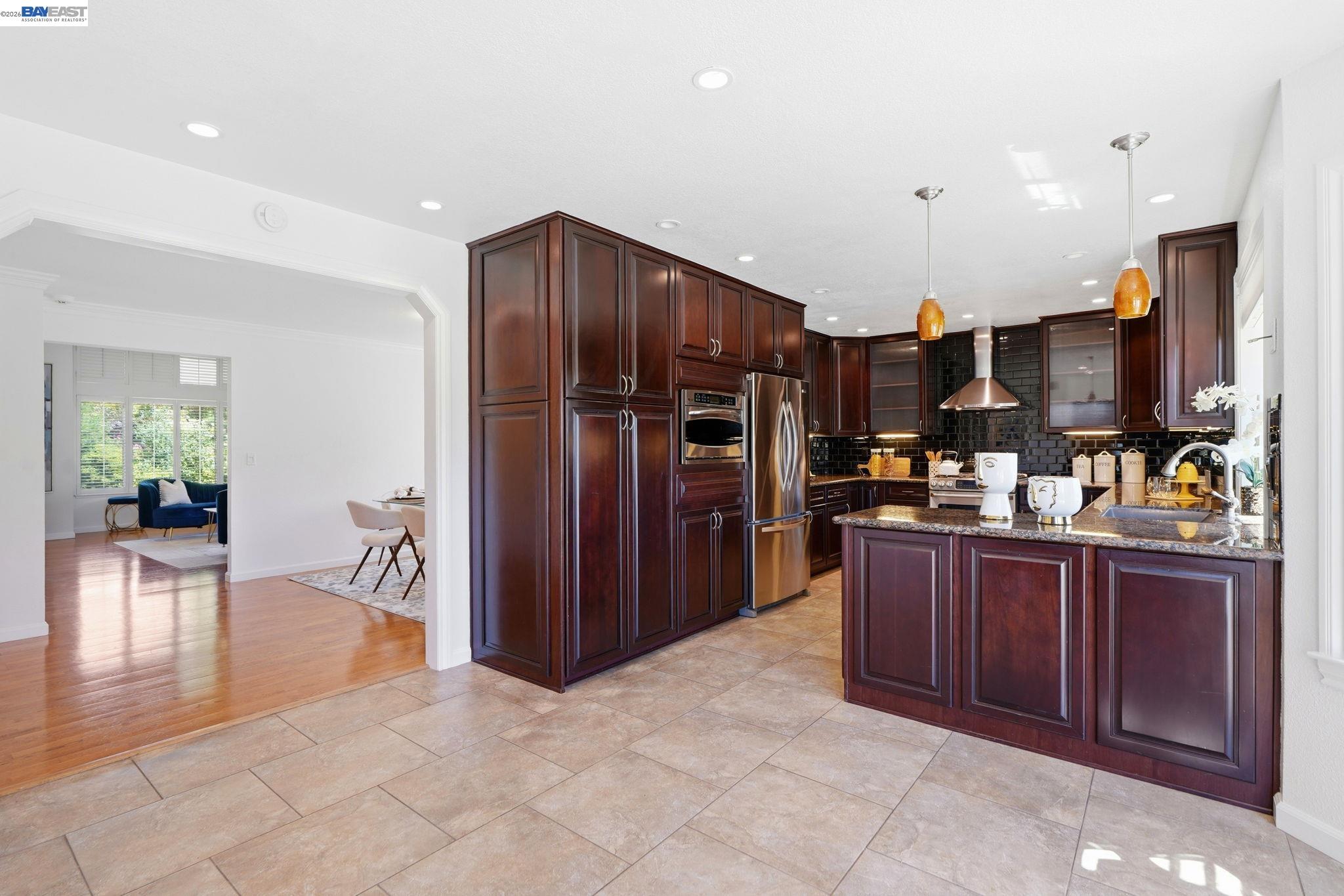 883 Dover Cir, Benicia CA 94510 — photo 12