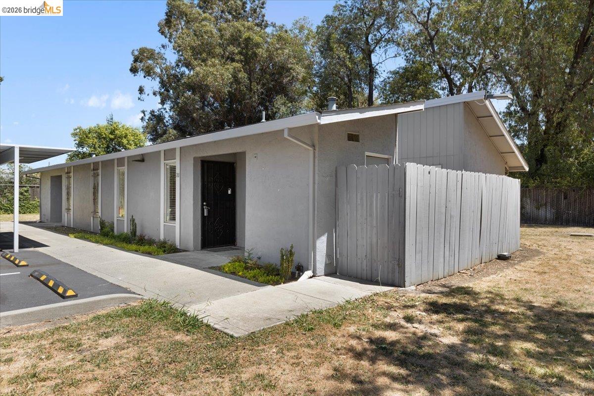 200 Del Luz Ct, Fairfield CA 94533 — photo 2
