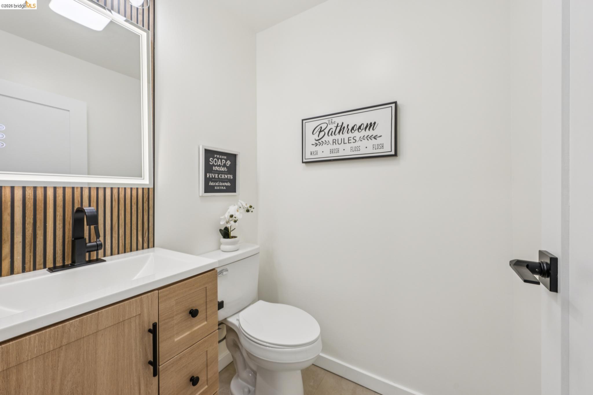 7 Embarcadero West # 207, Oakland CA 94607 — photo 12