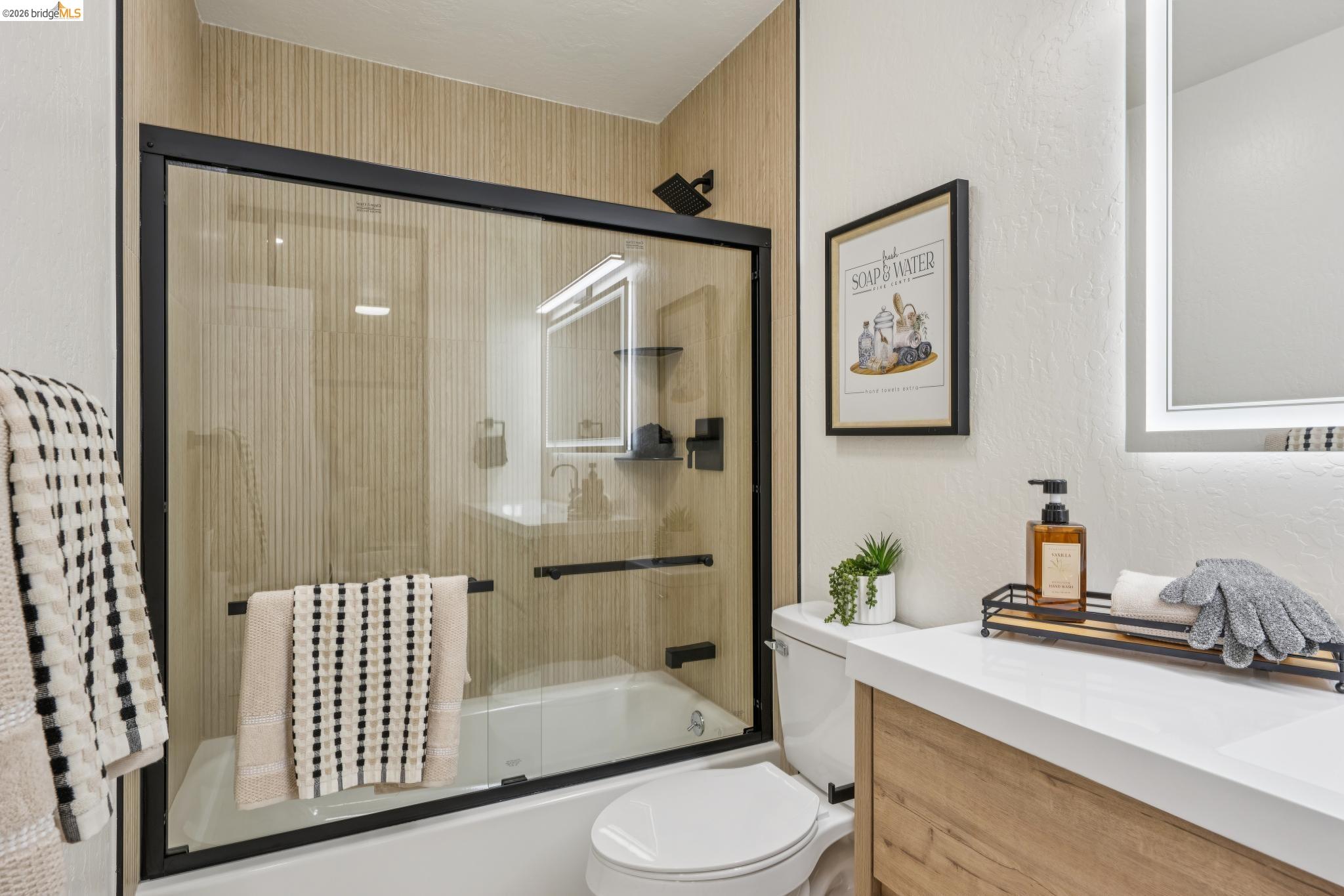 7 Embarcadero West # 207, Oakland CA 94607 — photo 27