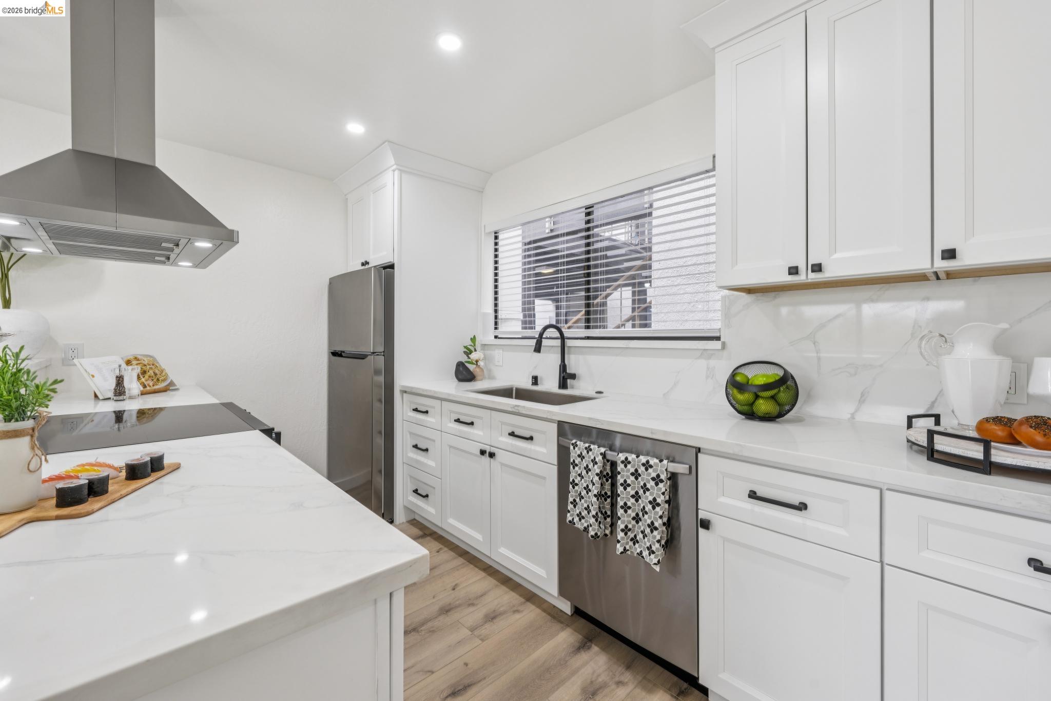 7 Embarcadero West # 207, Oakland CA 94607 — photo 6