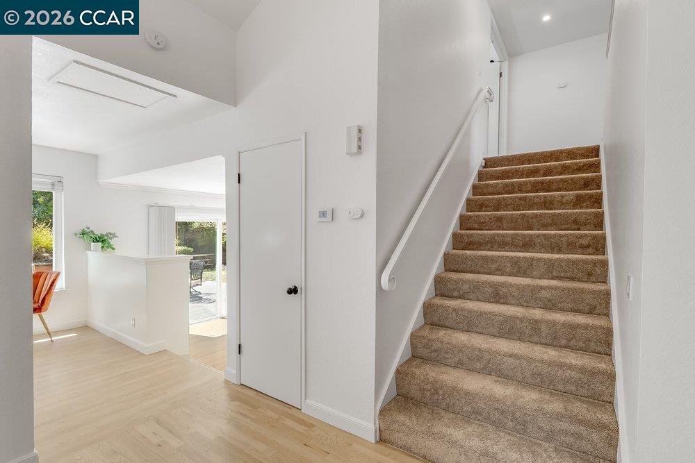 5633 Mount Hood Ct, Martinez CA 94553 — photo 13