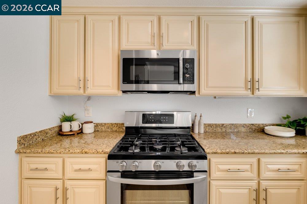 5633 Mount Hood Ct, Martinez CA 94553 — photo 17