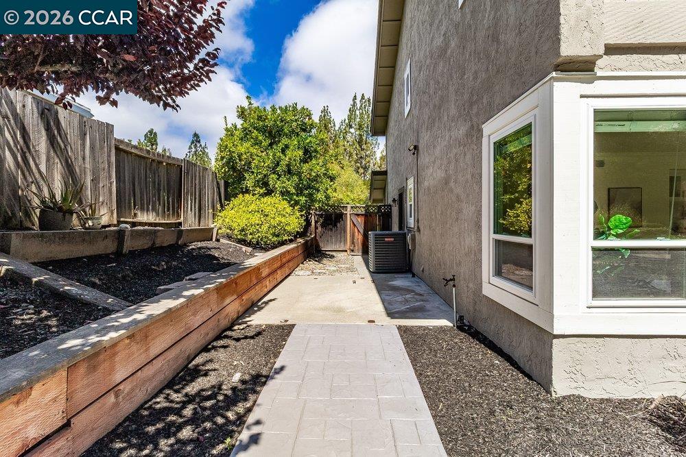 5633 Mount Hood Ct, Martinez CA 94553 — photo 49