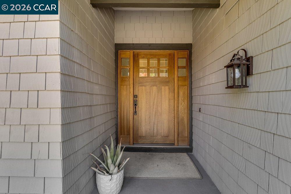 5633 Mount Hood Ct, Martinez CA 94553 — photo 6
