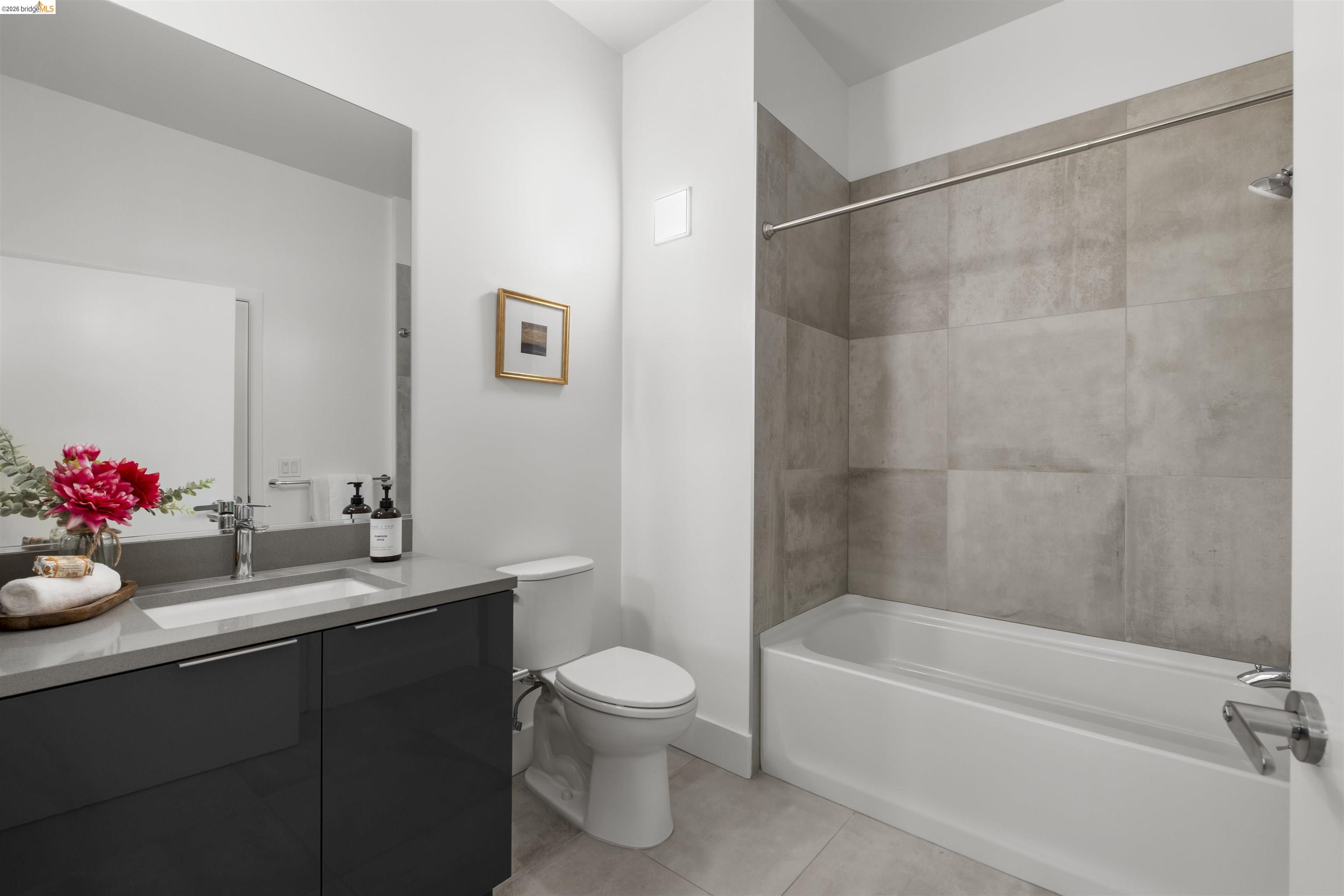 1545 32nd Street 214