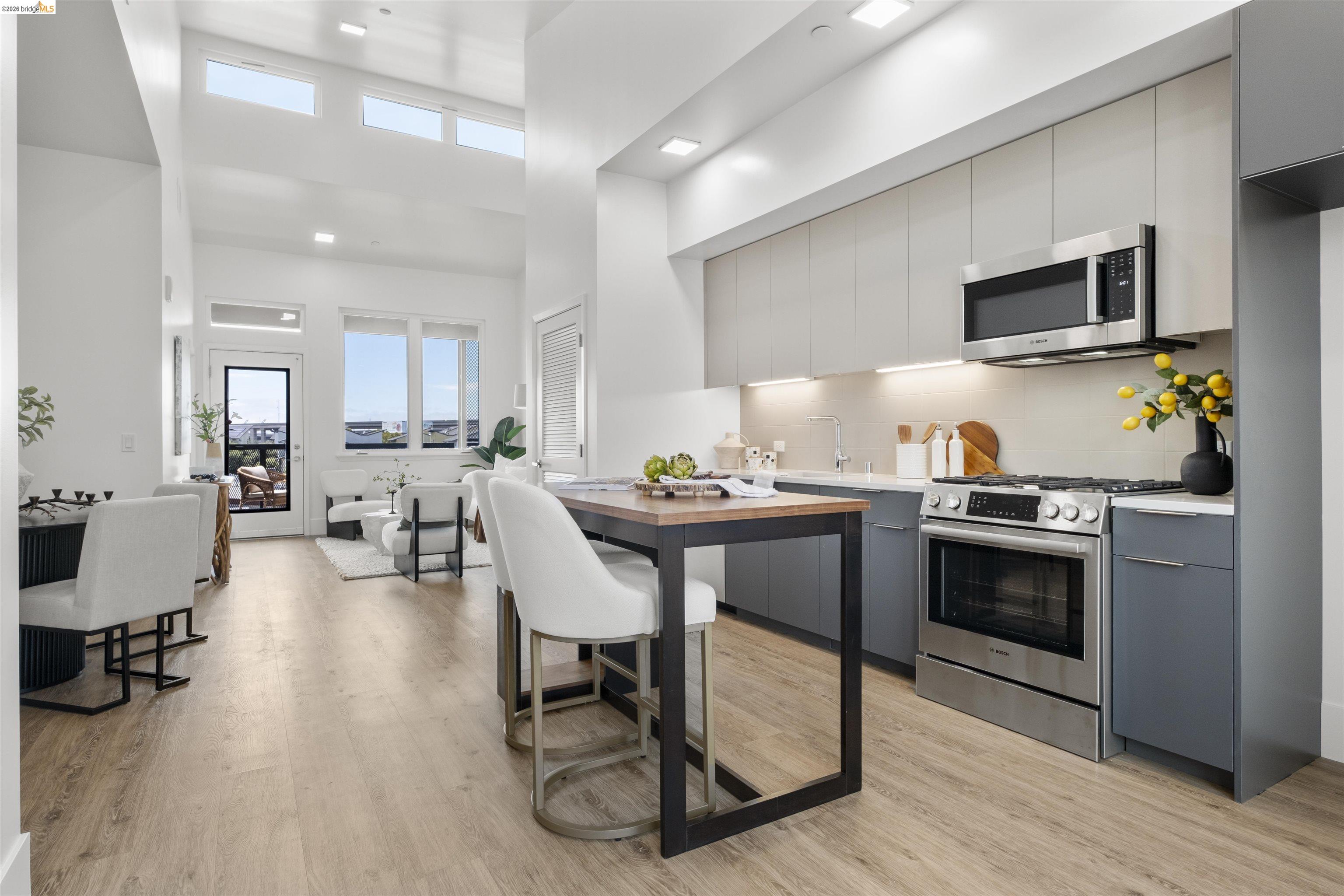 1545 32nd Street 214