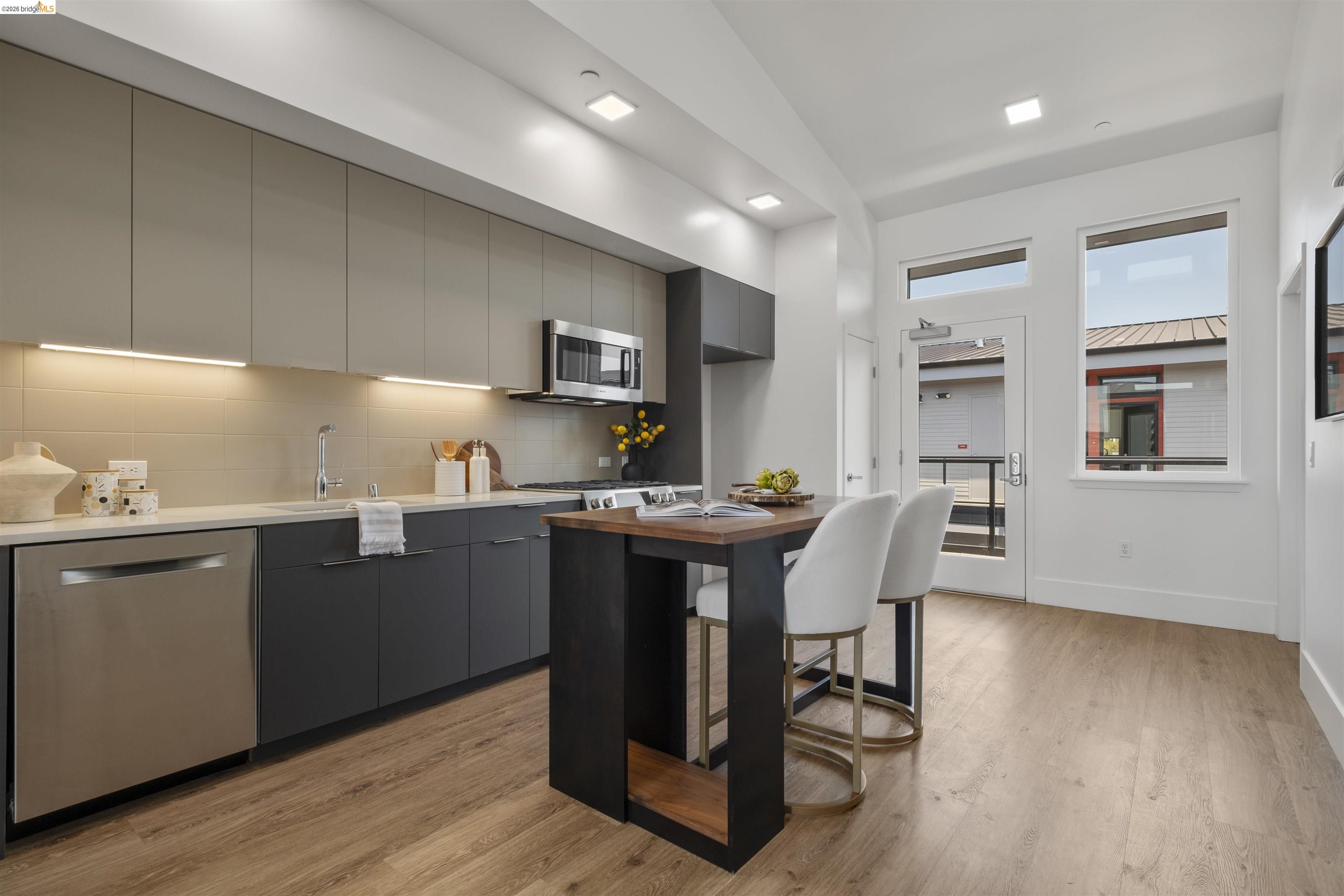 1545 32nd Street 214
