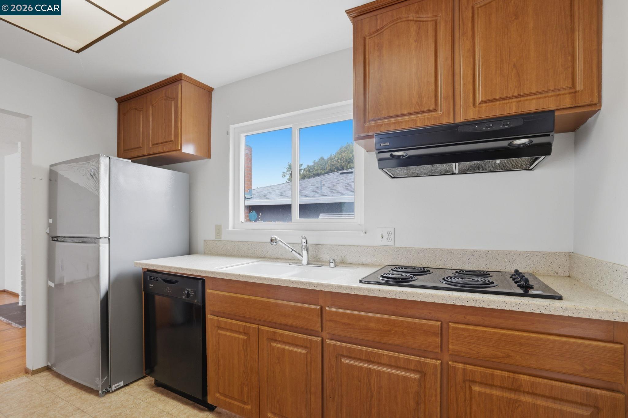 939 Tara Hills Dr, Pinole CA 94564 — photo 14