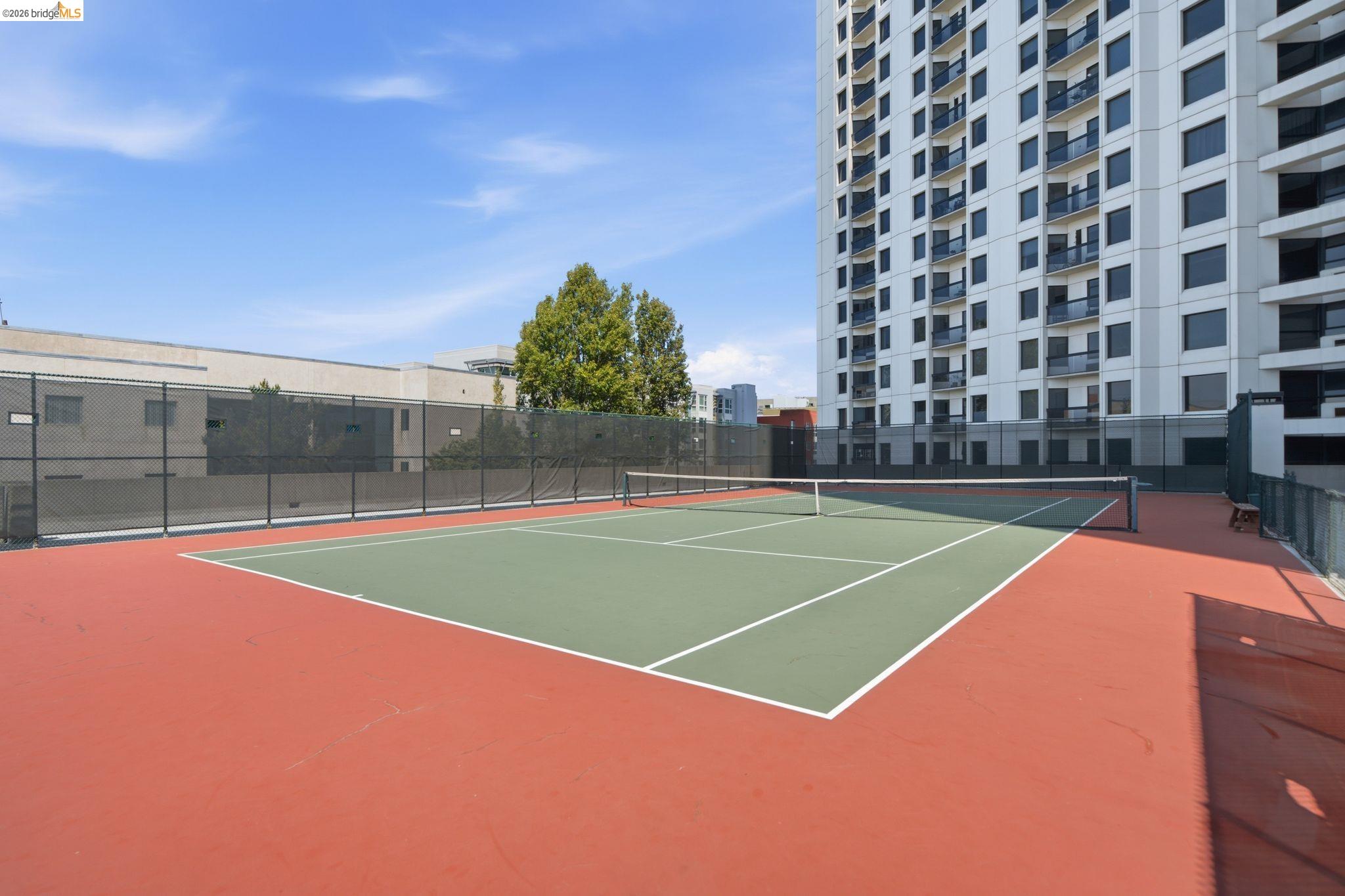 6363 Christie Ave # 606, Emeryville CA 94608 — photo 27