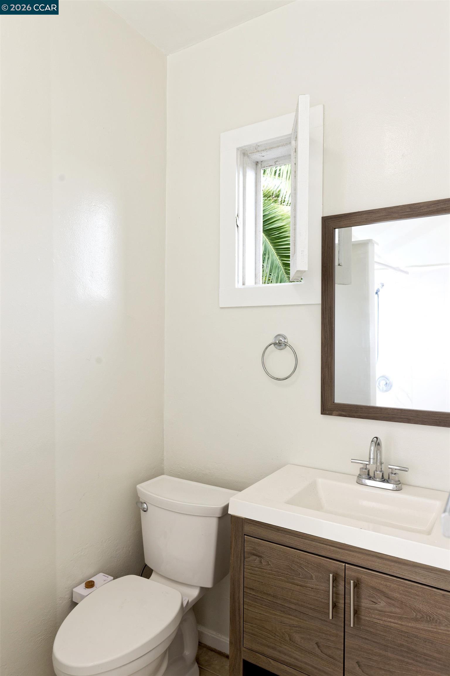 2012 E 15Th St, Oakland CA 94606 — photo 12