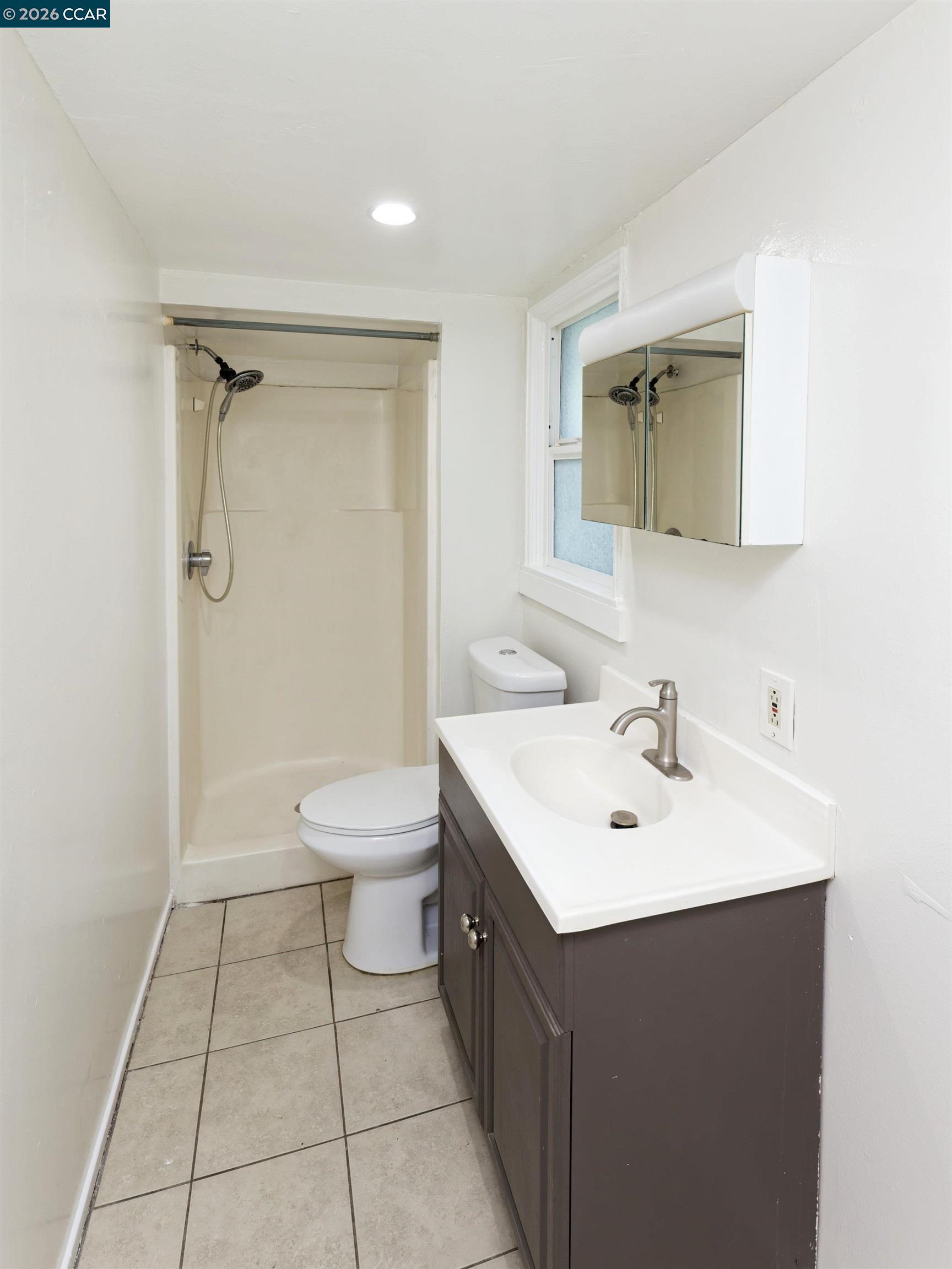 2012 E 15Th St, Oakland CA 94606 — photo 16