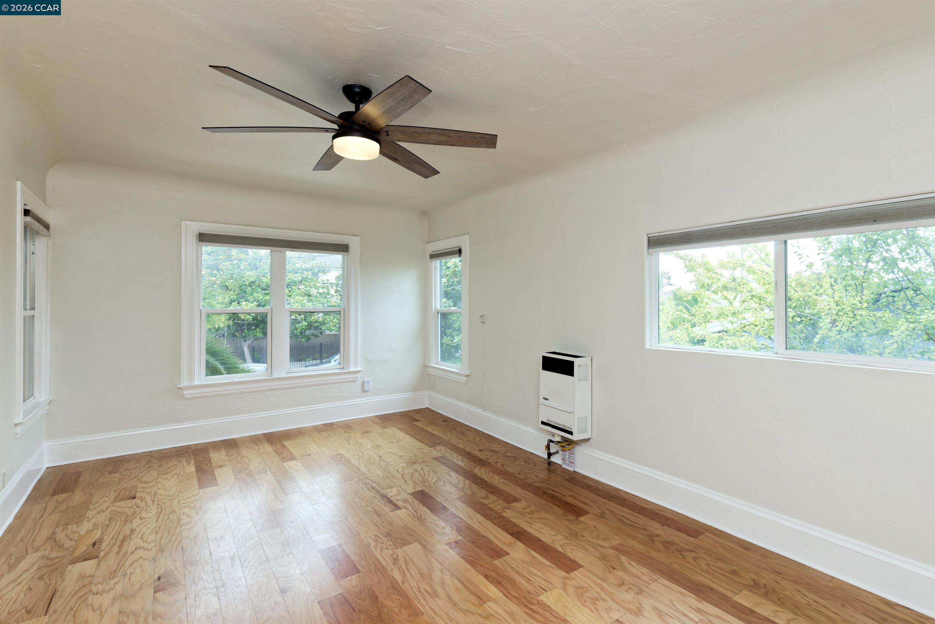 2012 E 15Th St, Oakland CA 94606 — photo 8