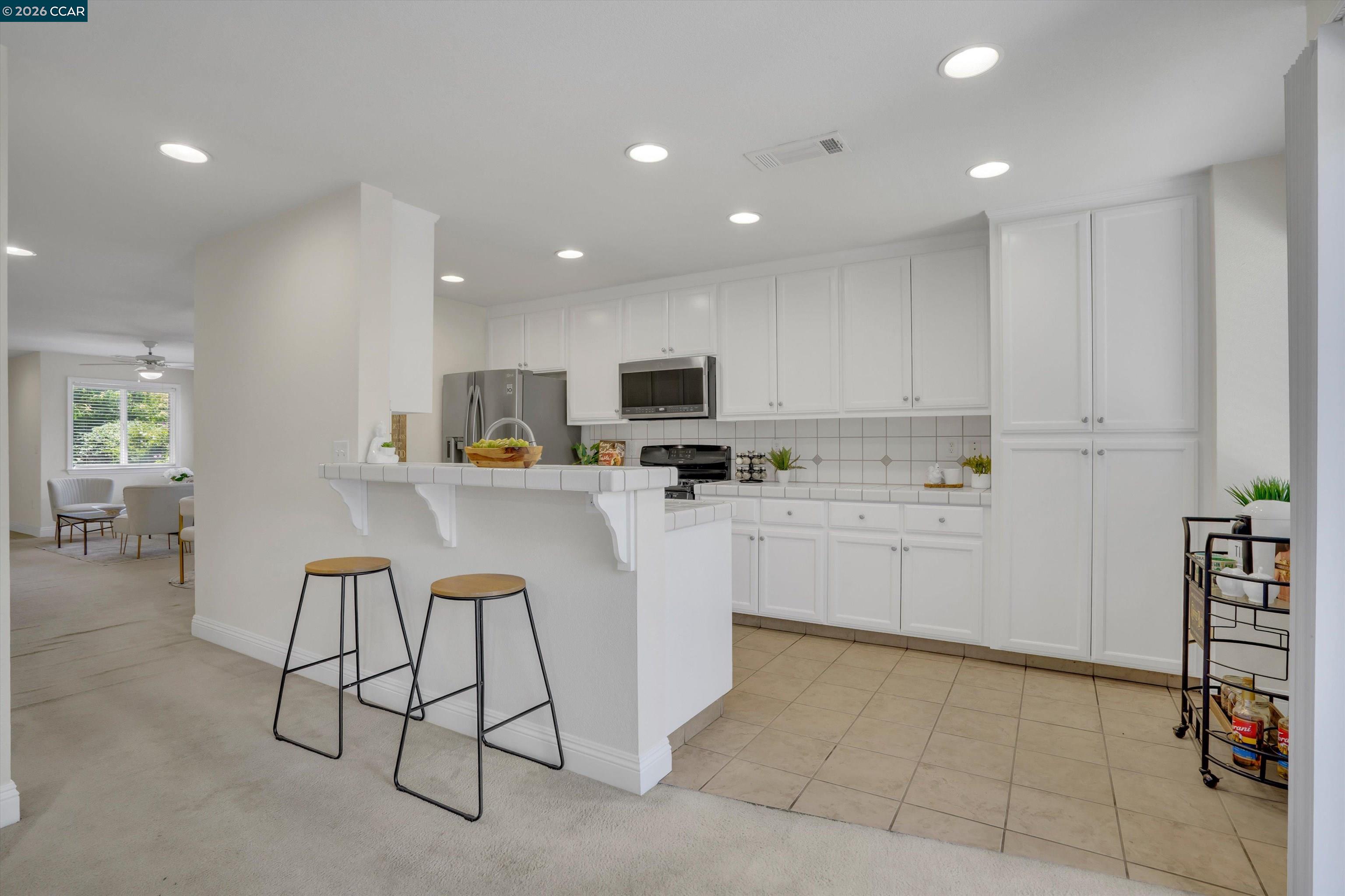 3190 Castro St, Martinez CA 94553 — photo 12