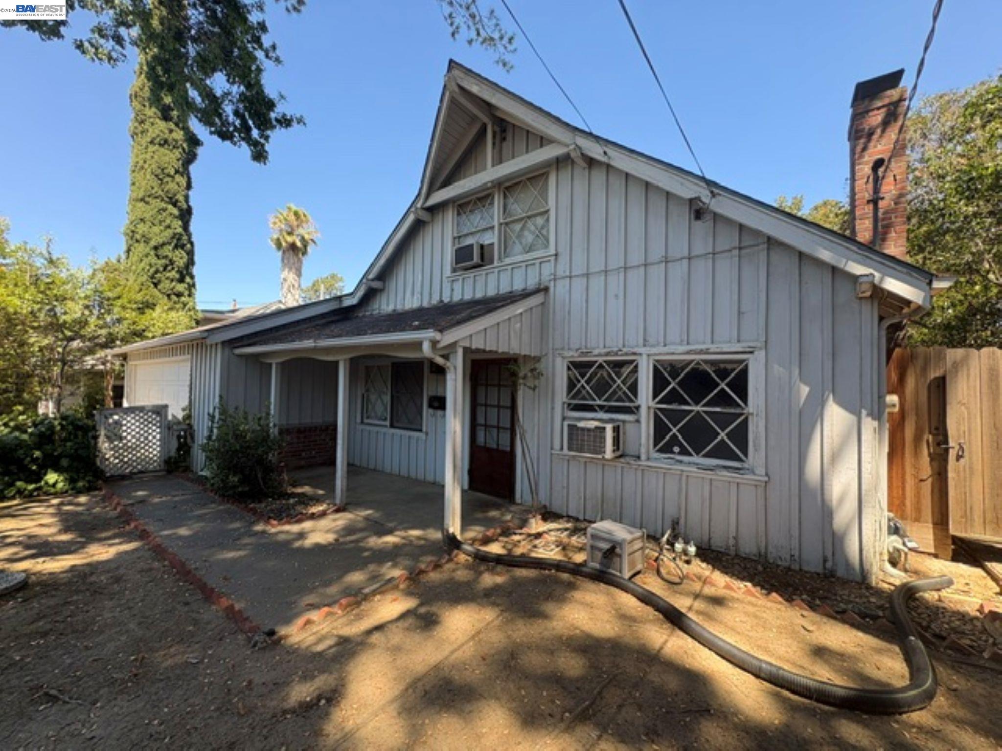 4131 Chaucer Drive